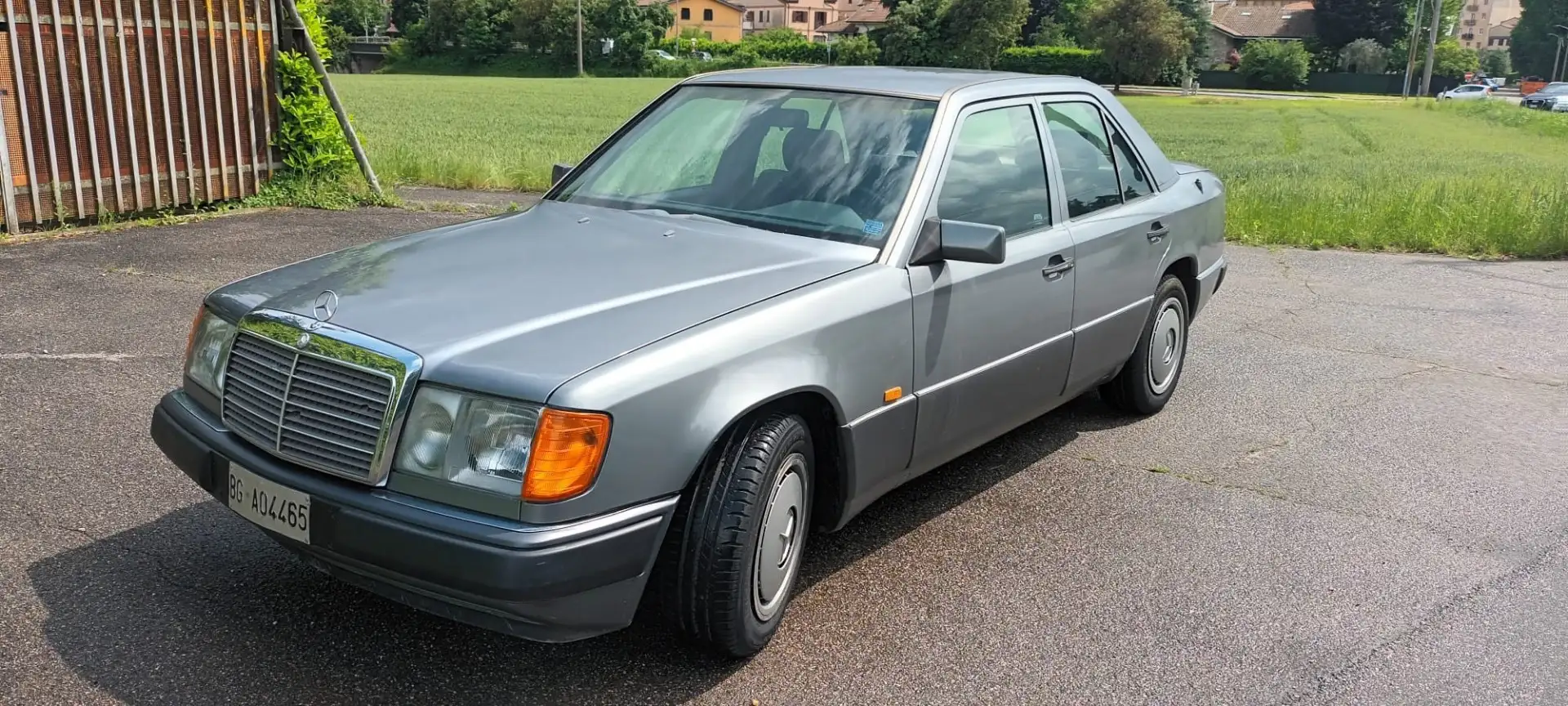 Mercedes-Benz E 200 (124) - 1