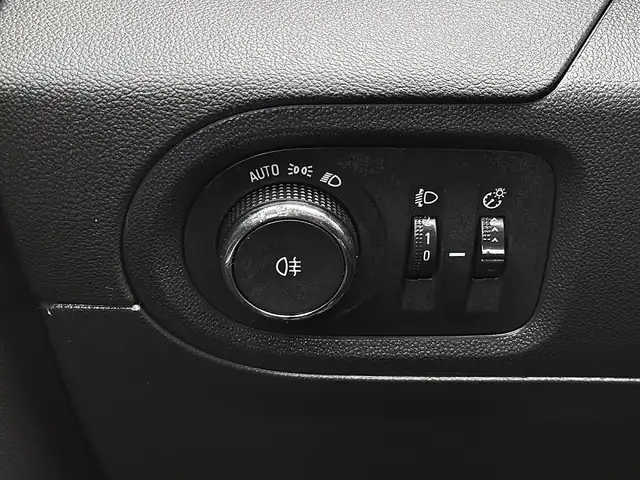 Opel Grandland X view 12