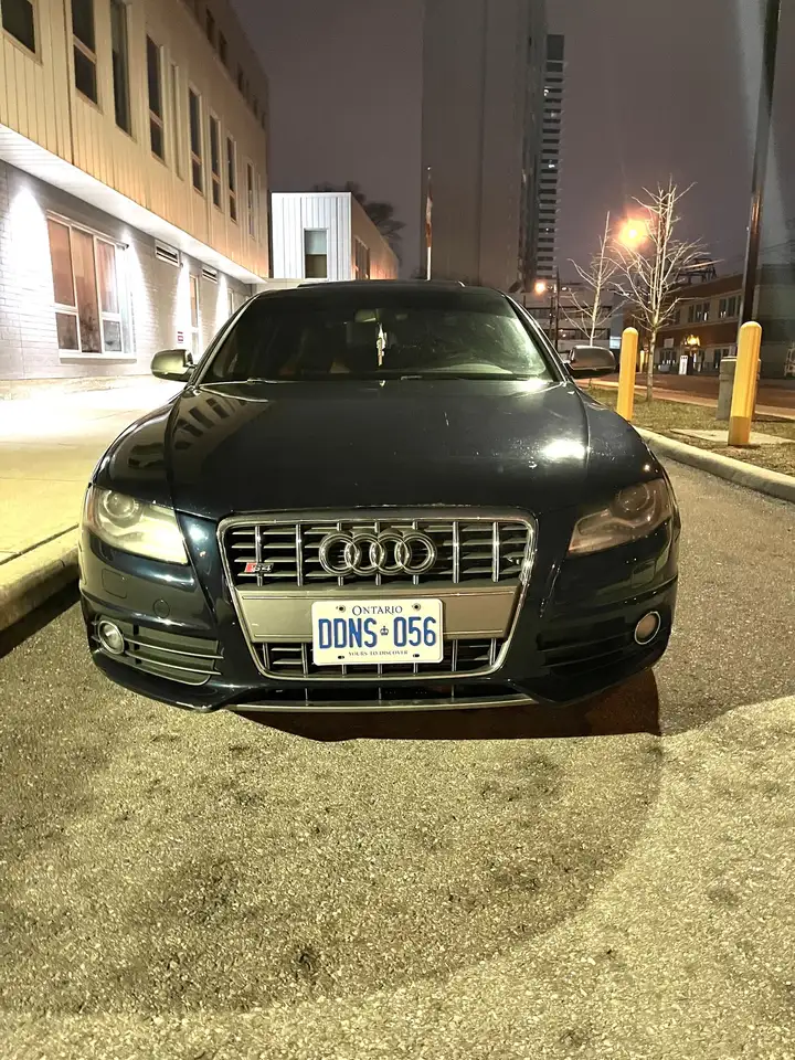 Audi S4 снимка Audi S4