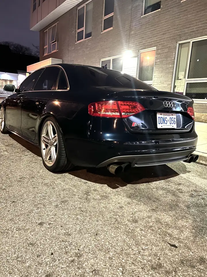 Audi S4 снимка Audi S4