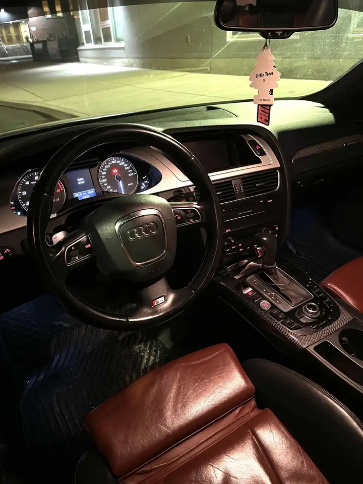 Audi S4 снимка Audi S4