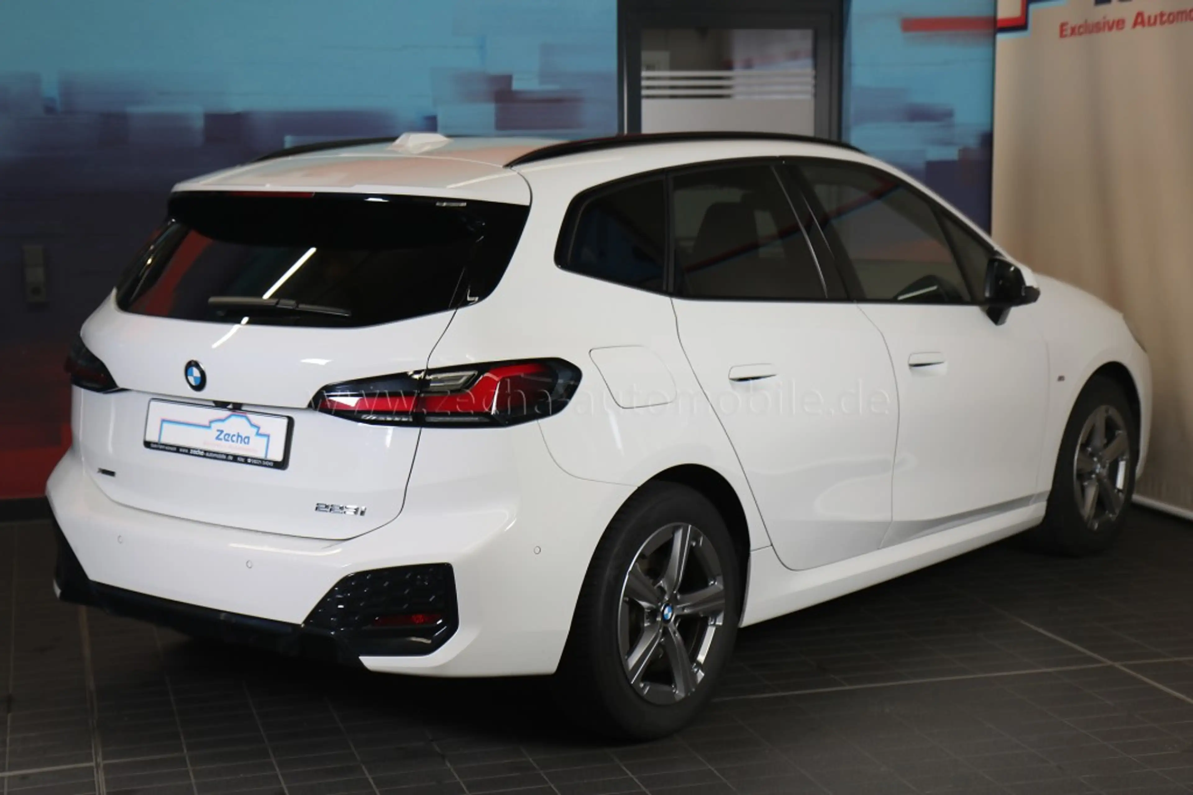 BMW 223 i xDr. M-Sportp.AHK.Park+Panod. — photo 21