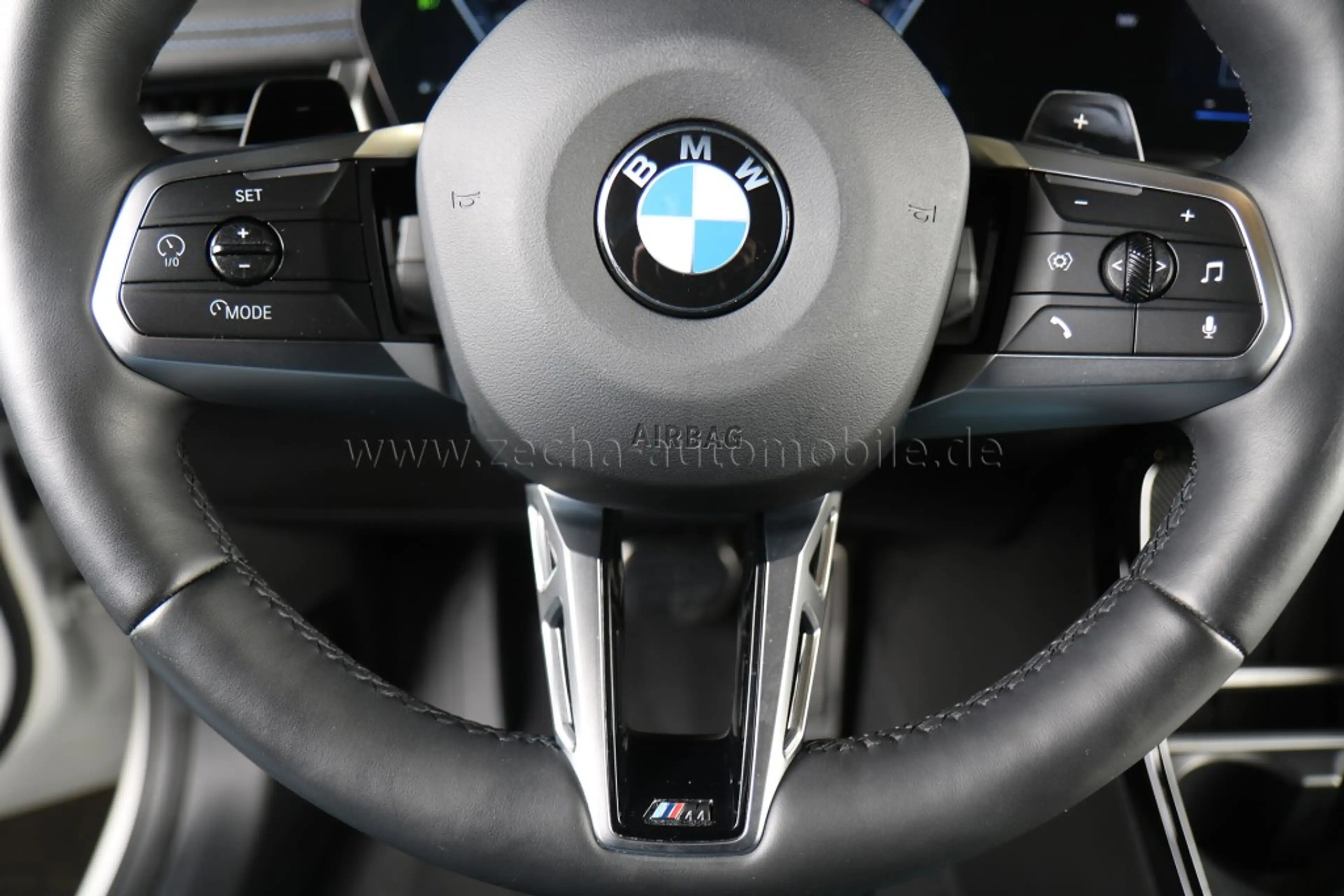 BMW 223 i xDr. M-Sportp.AHK.Park+Panod. — photo 7
