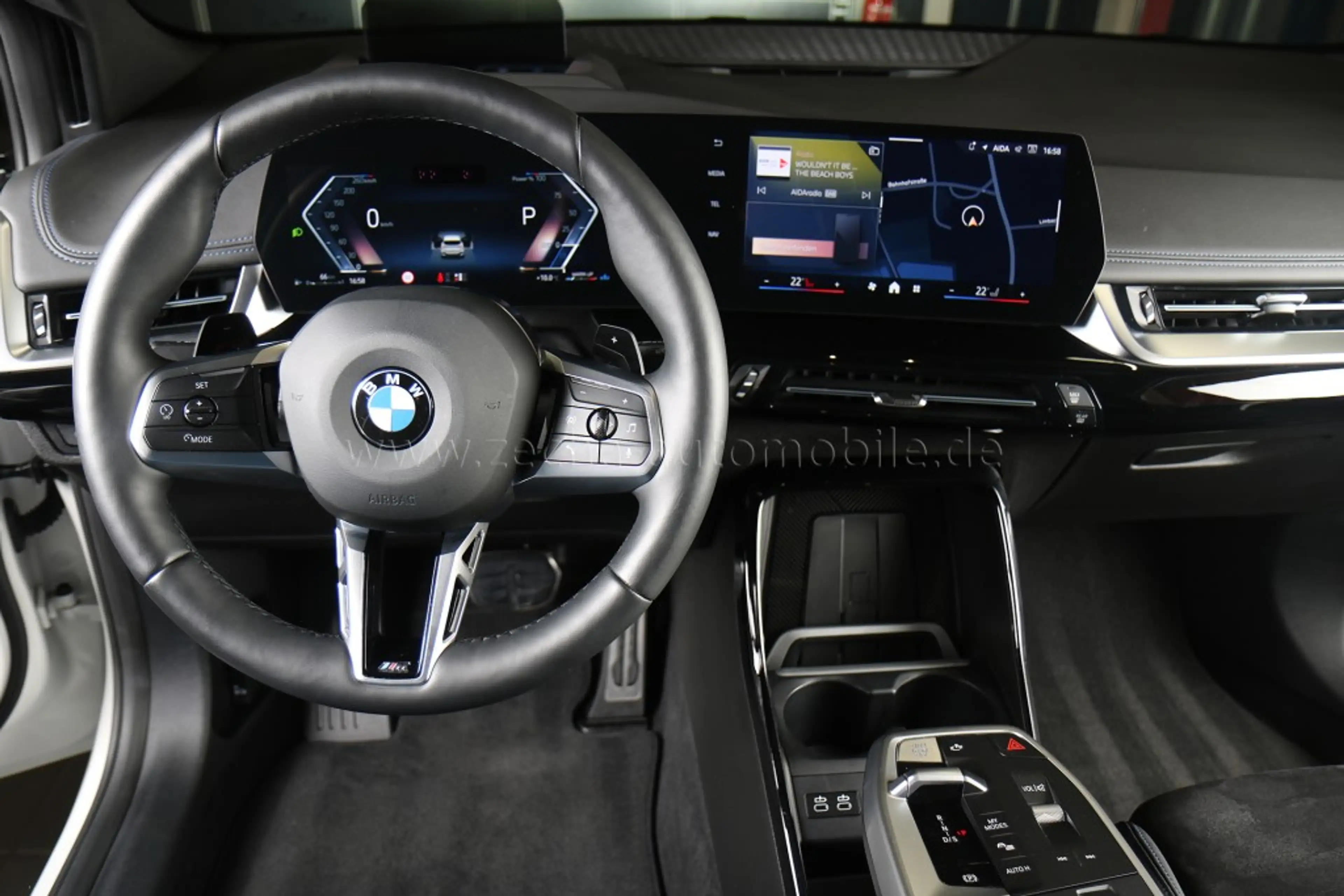 BMW 223 i xDr. M-Sportp.AHK.Park+Panod. — photo 19