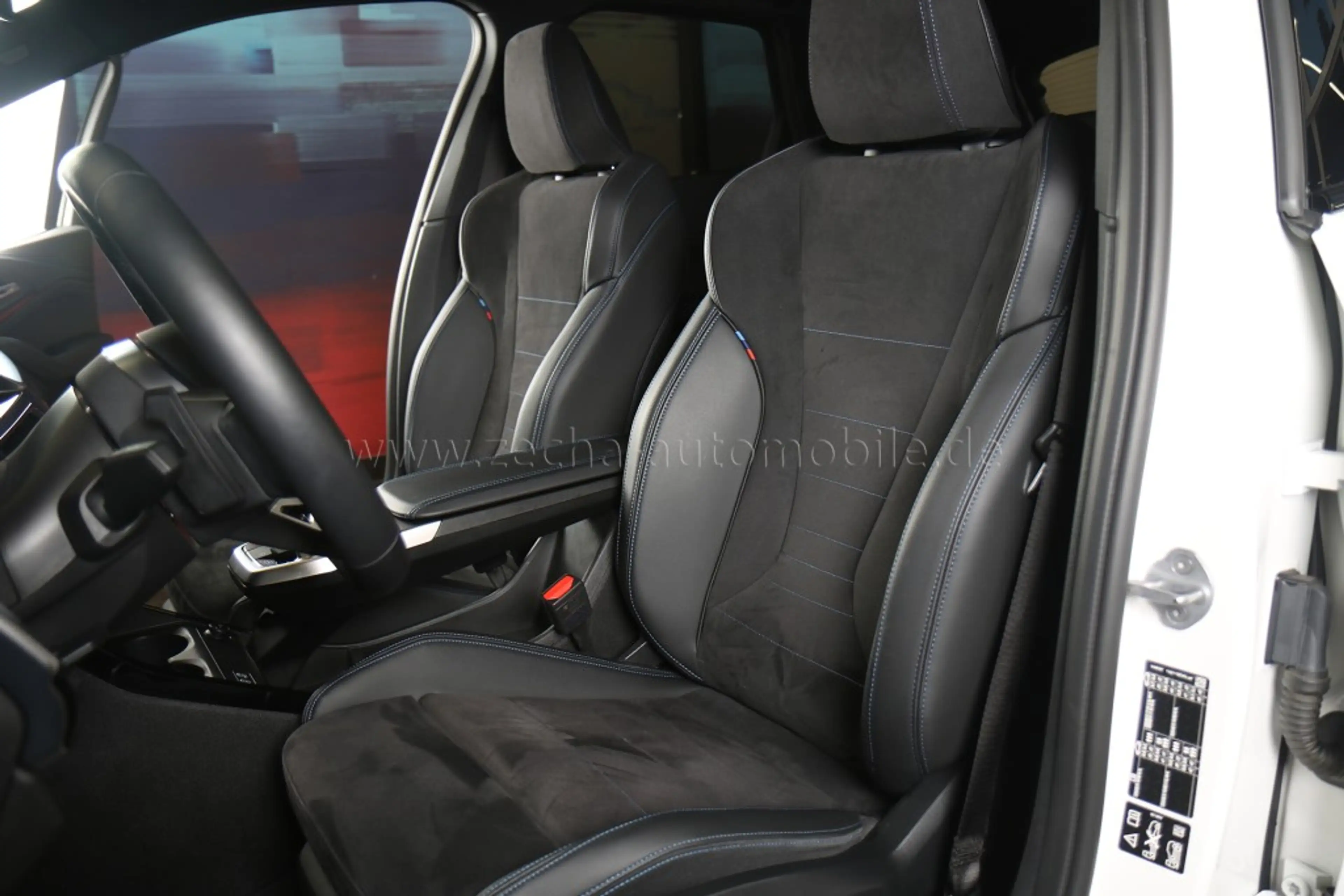 BMW 223 i xDr. M-Sportp.AHK.Park+Panod. — photo 14