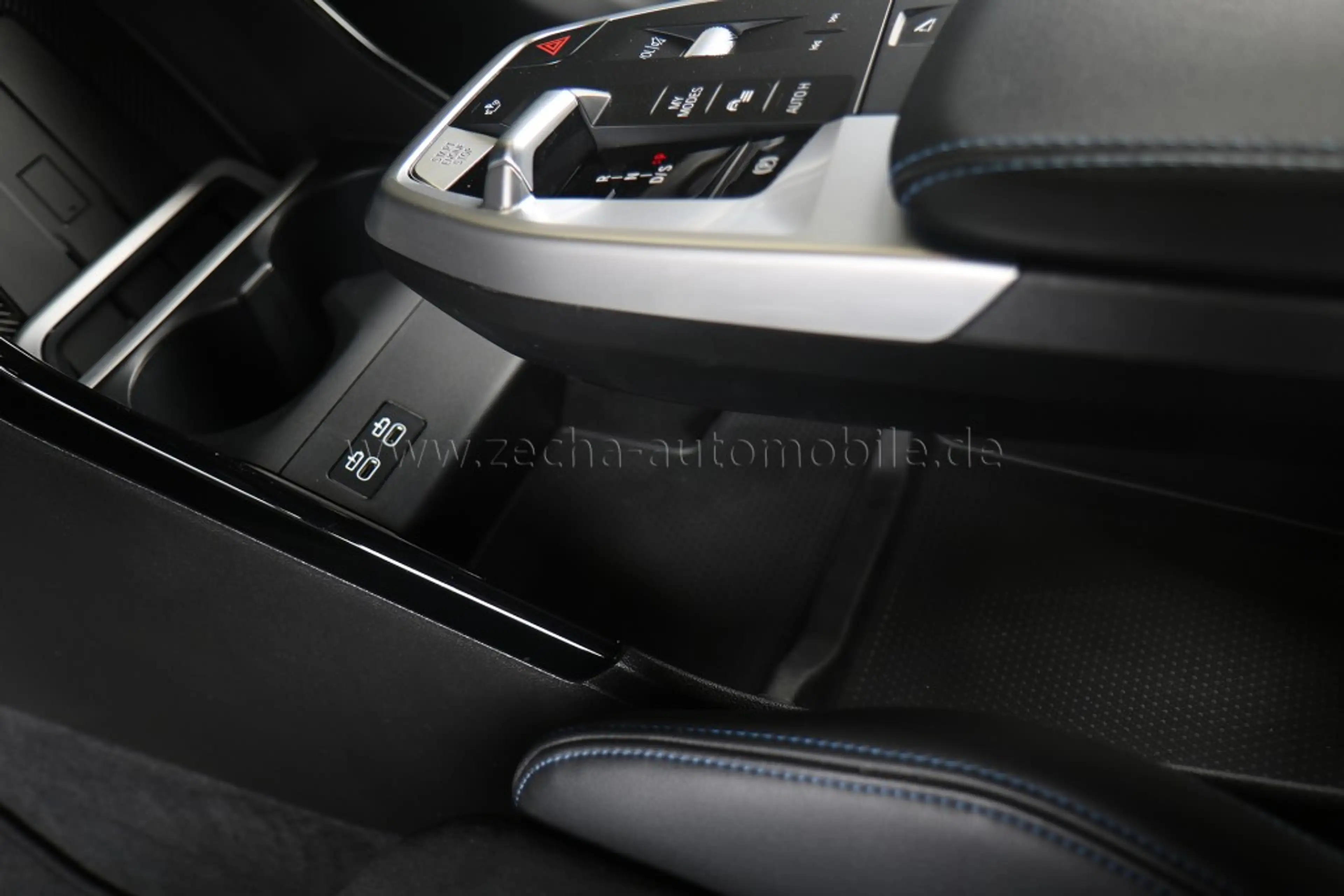 BMW 223 i xDr. M-Sportp.AHK.Park+Panod. — photo 11