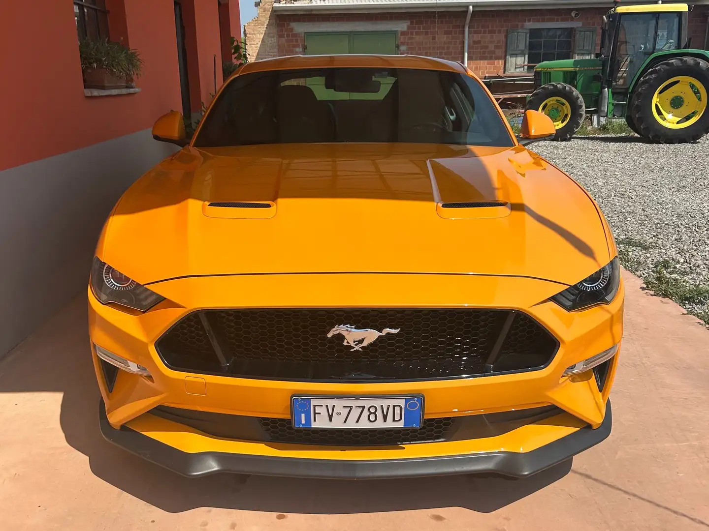 Ford Mustang Mustang Fastback 5.0 ti-vct V8 GT 450cv auto my19 Arancione - 2
