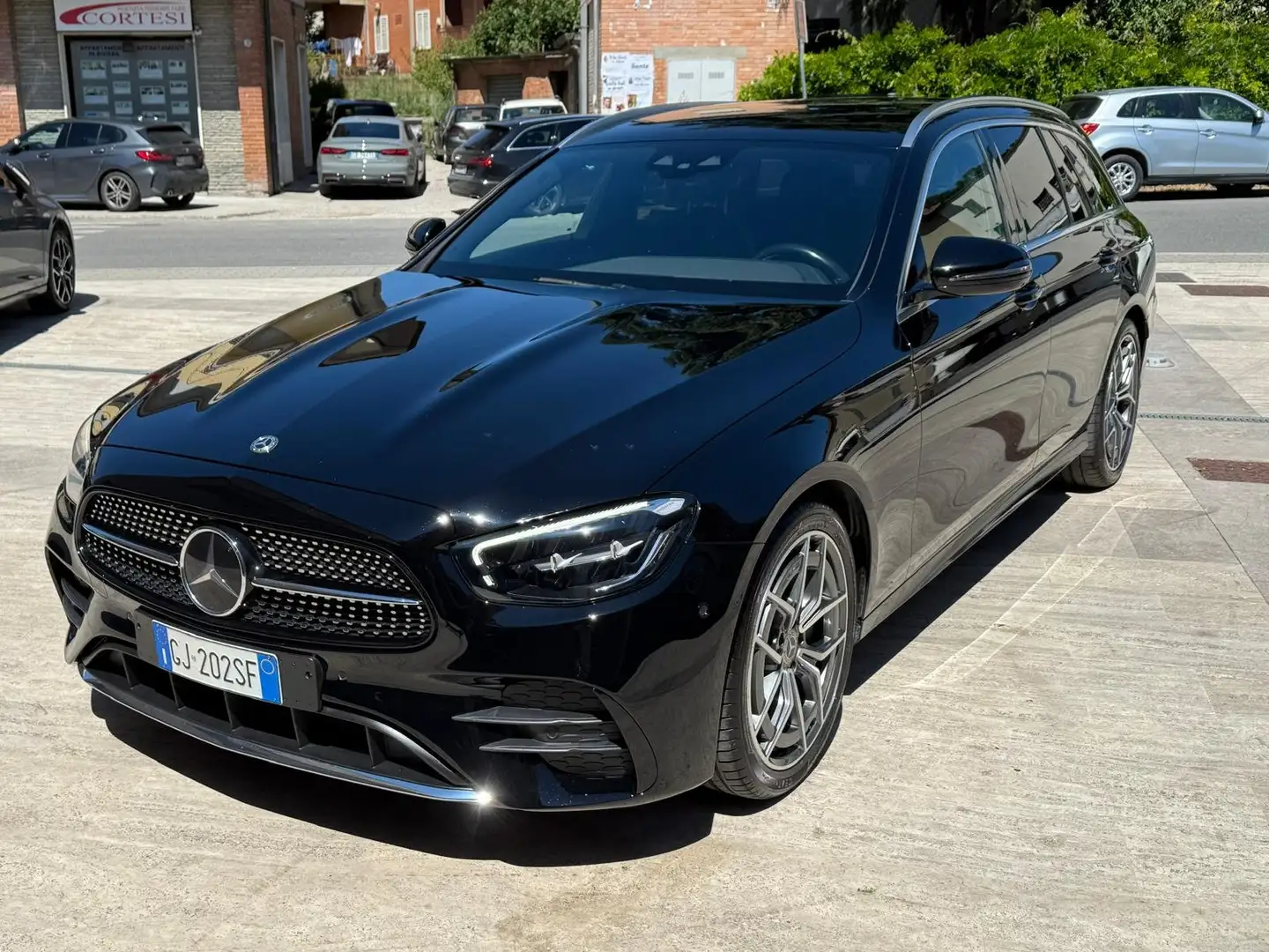 Mercedes-Benz E 220 Classe E SW d Premium Pack  AMG  auto Noir - 2