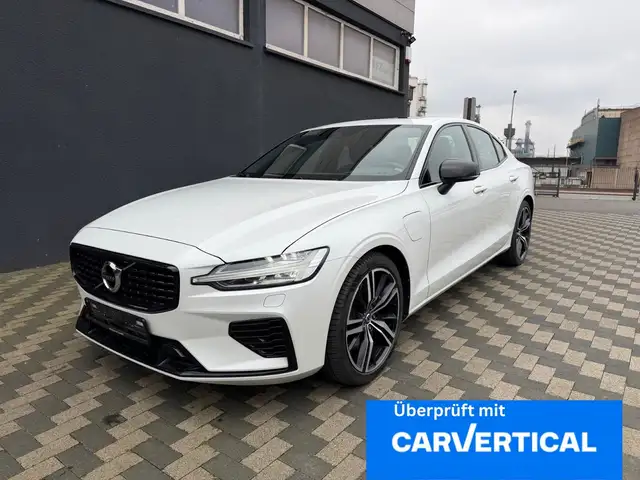 Volvo S60 Lim. R Design Plug-In Hybrid AWD Pano VOLL
