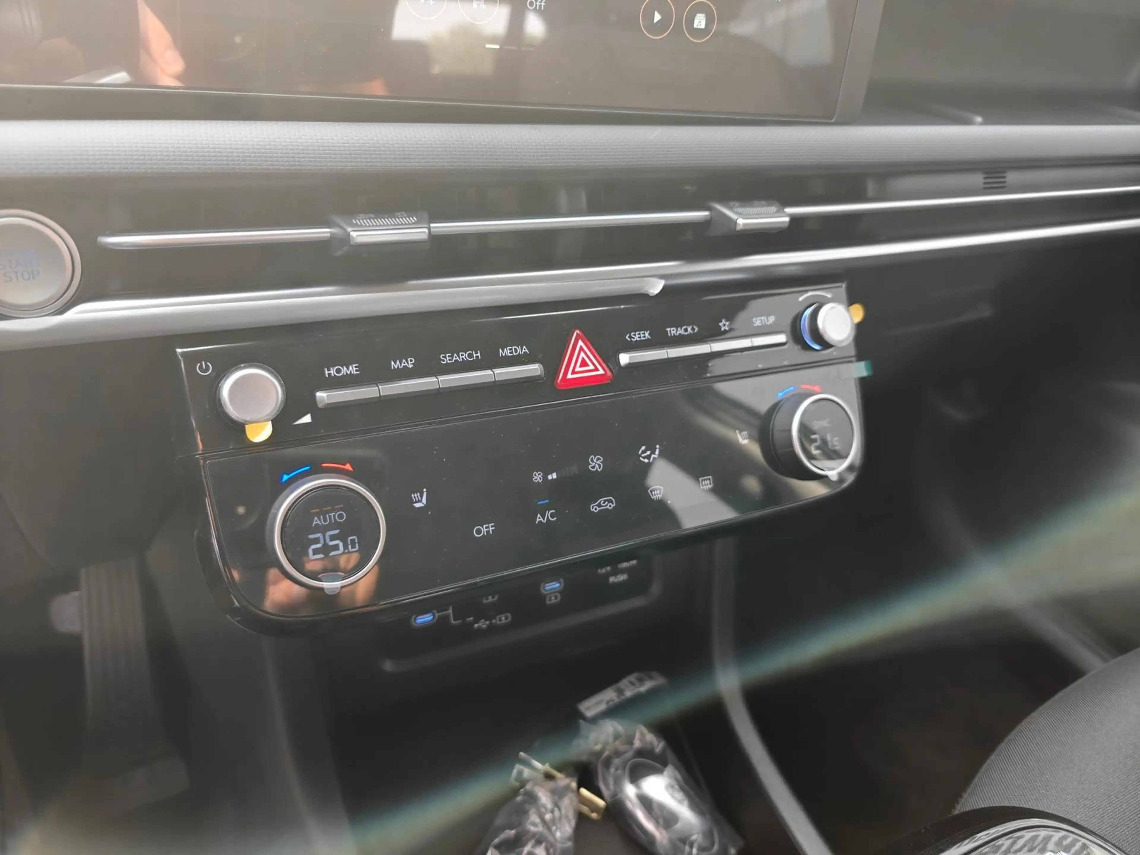 Hyundai TUCSON Select 2WD 1.6 DCT NAVI+KAMERA+ACA+SHZ+SMARTKEY... — photo 14