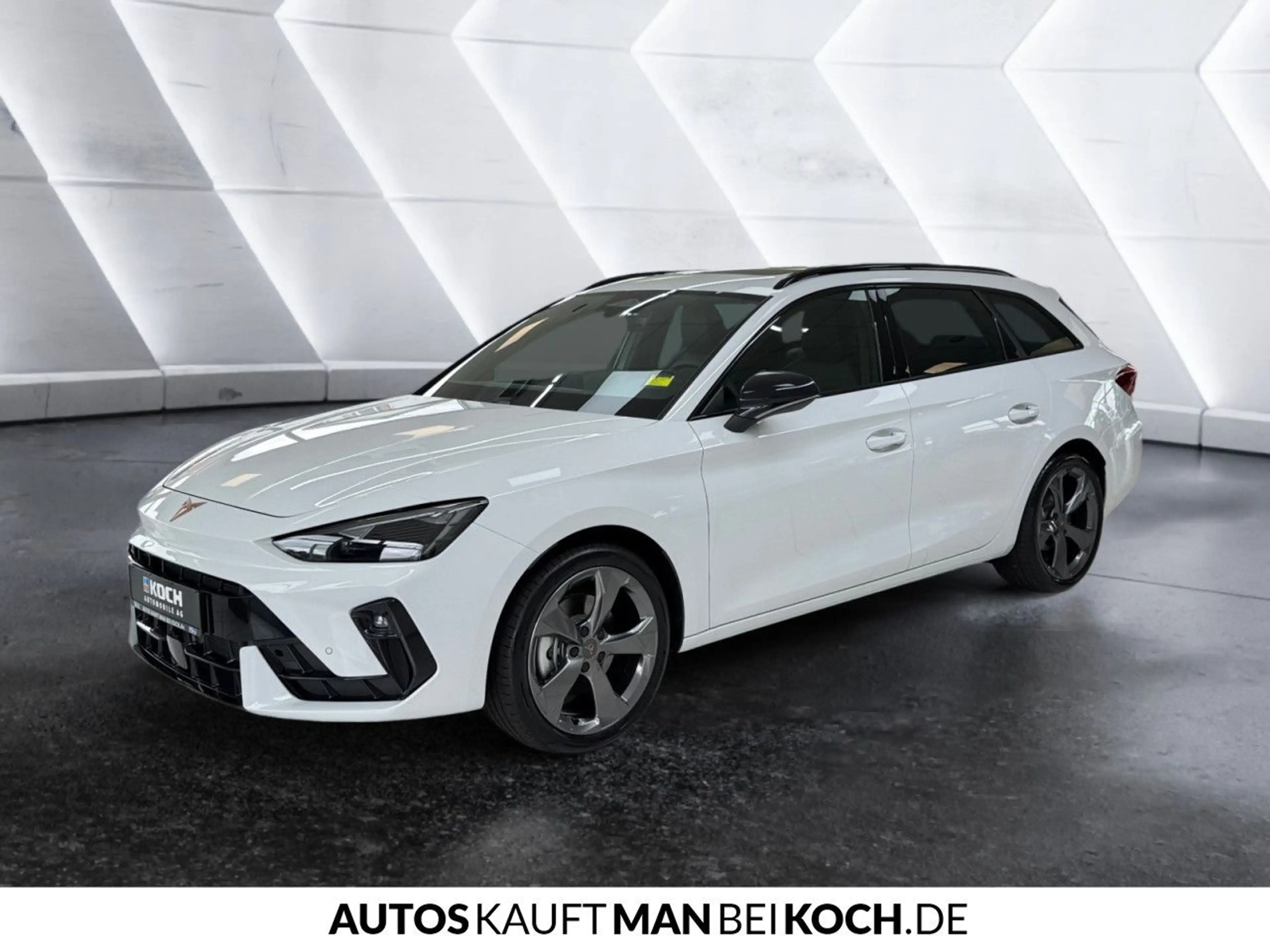 CUPRA Leon Sportstourer 2.0 TSI DSG 4Drive PANO AHK LED — photo 3