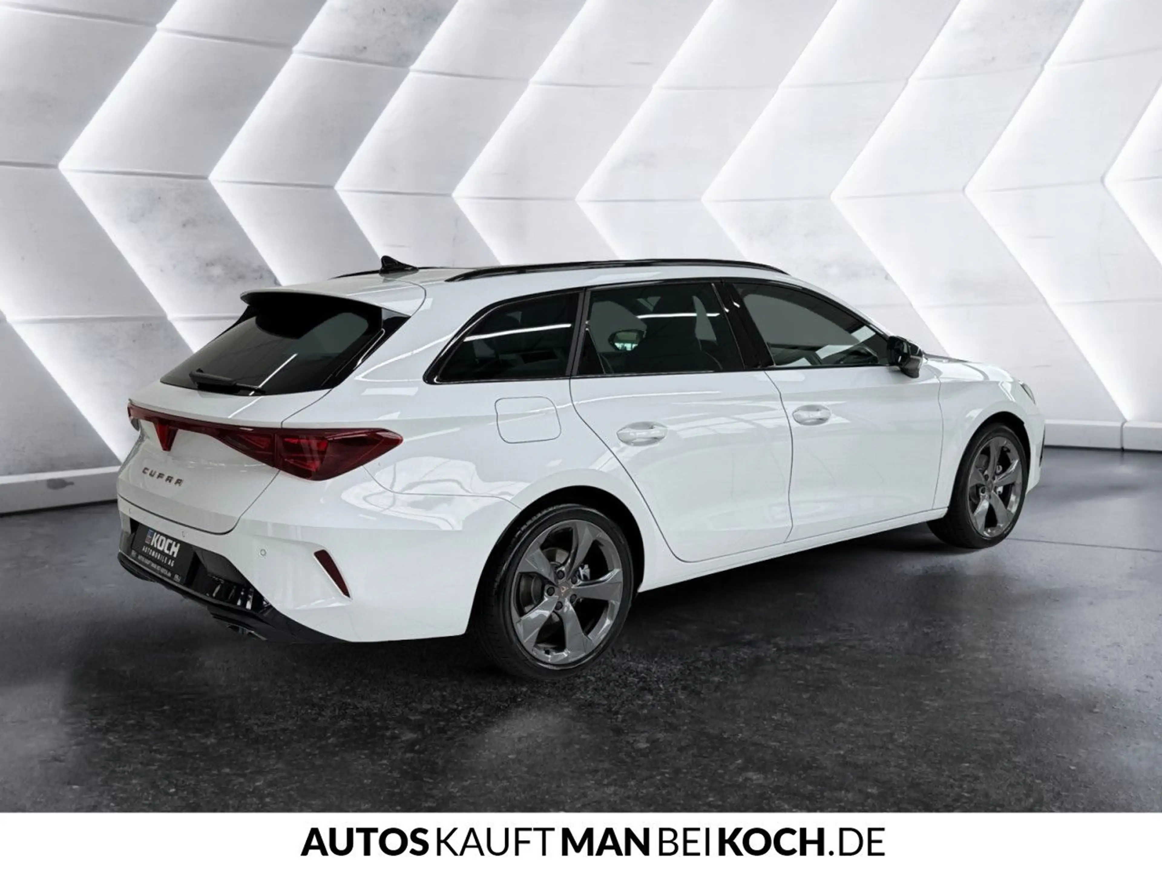 CUPRA Leon Sportstourer 2.0 TSI DSG 4Drive PANO AHK LED — photo 5