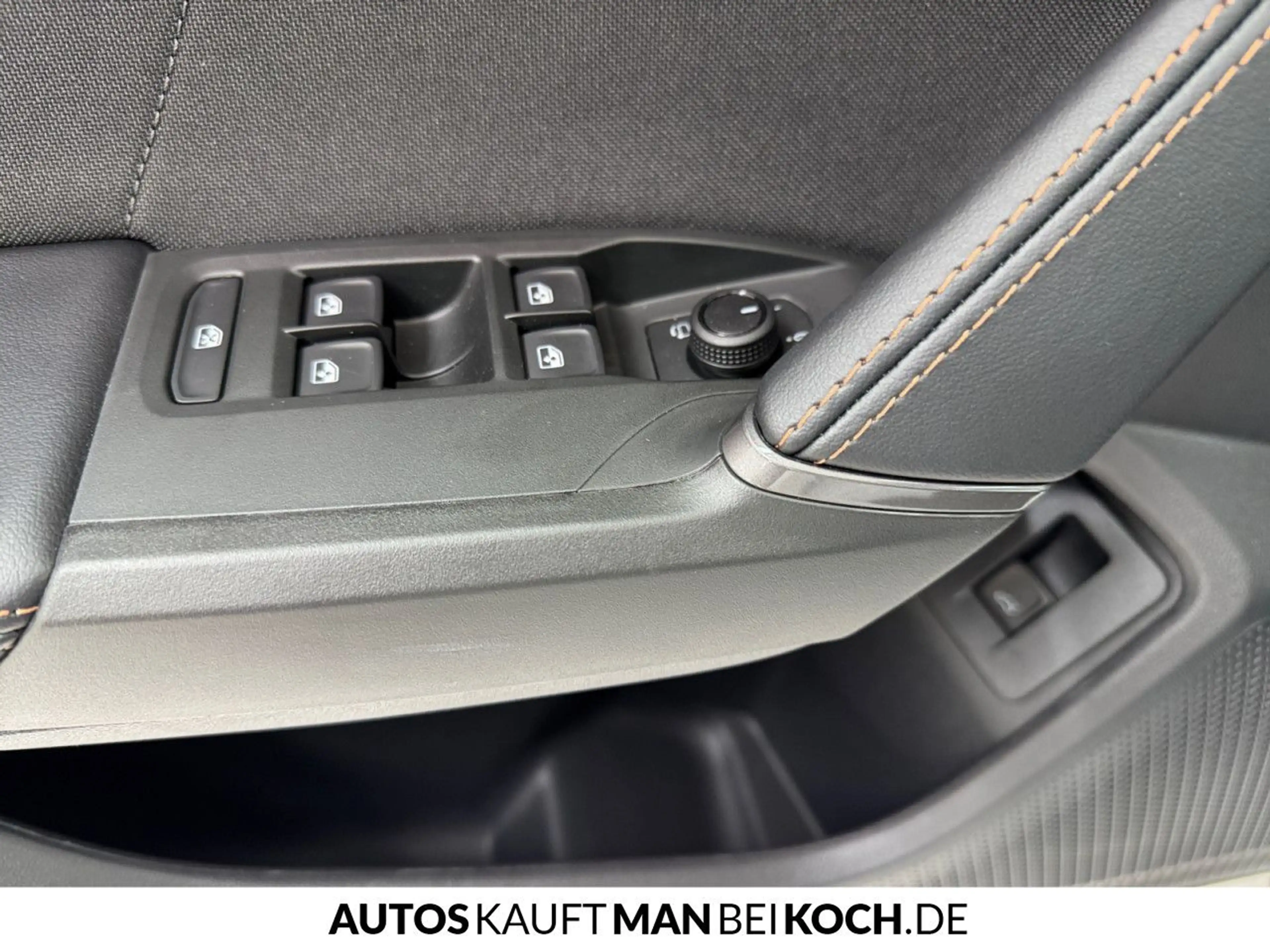 CUPRA Leon Sportstourer 2.0 TSI DSG 4Drive PANO AHK LED — photo 14