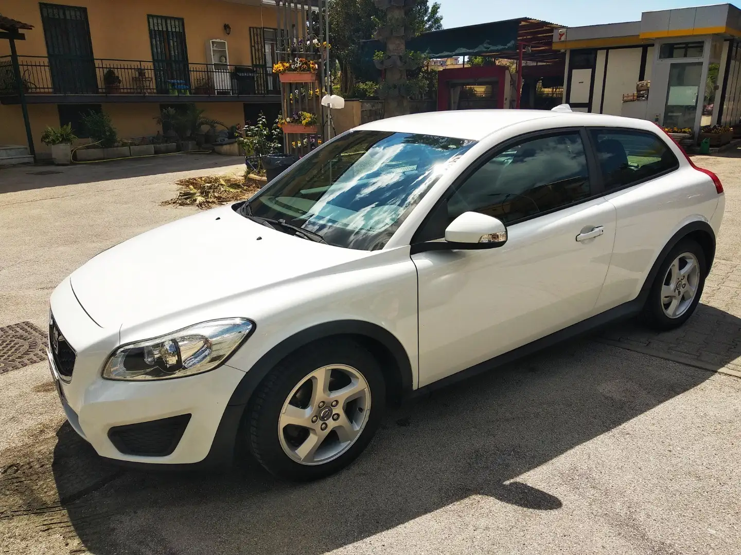 Volvo C30 1.6d drive Kinetic Bianco - 1