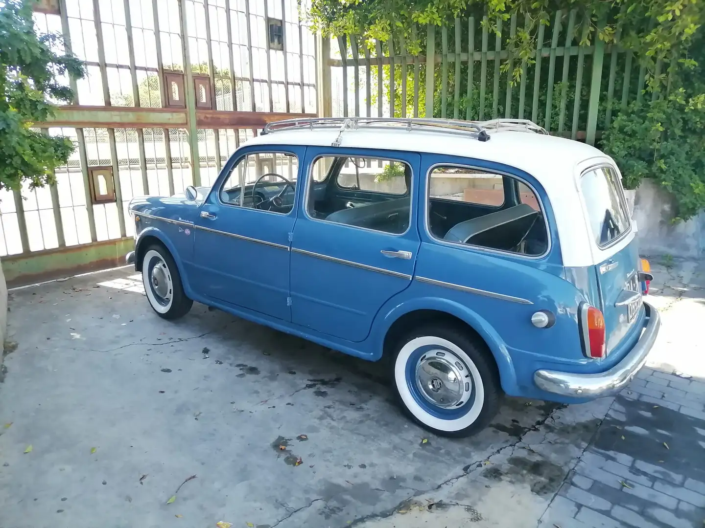 Fiat Albastru - 2