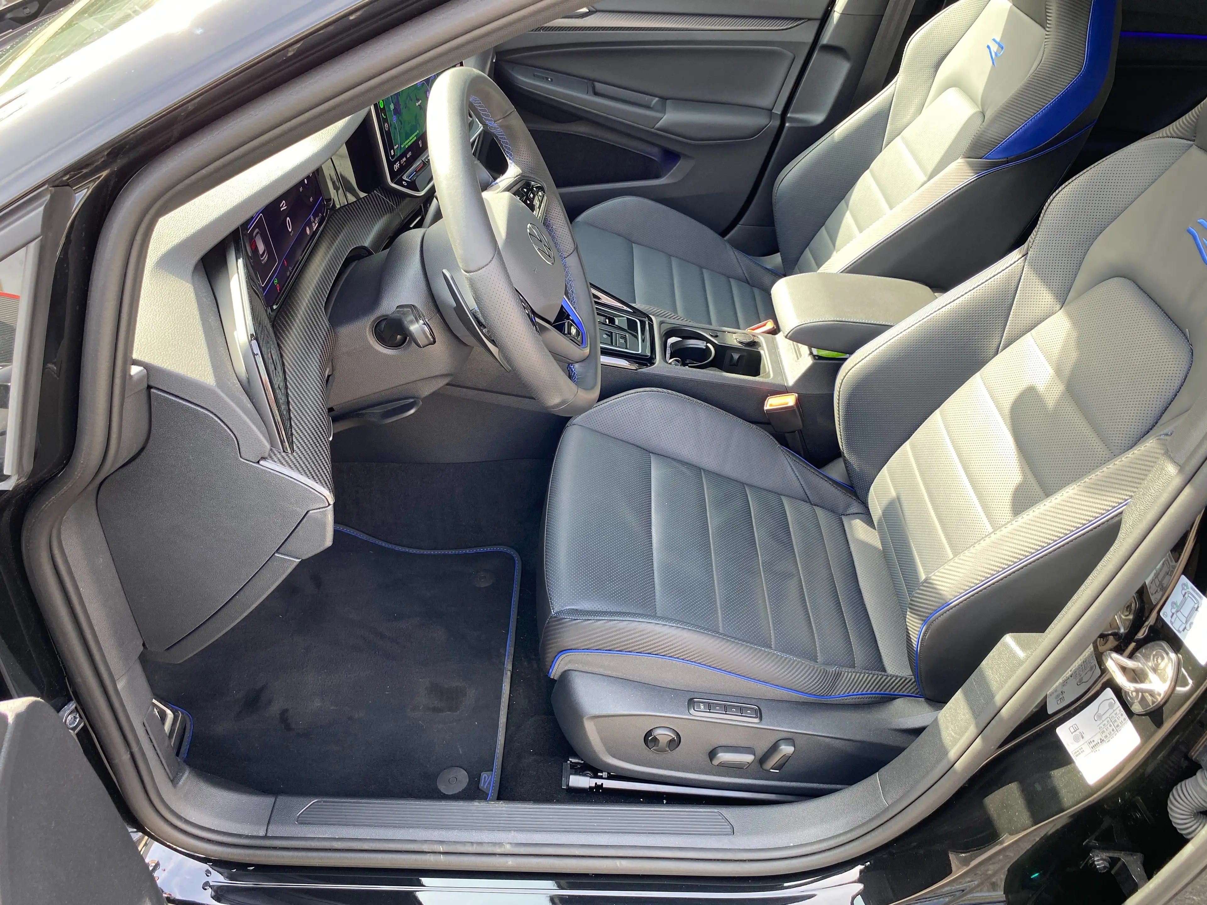 Volkswagen Golf R 2.0TSI  4Motion R - JUSQU'A 48 MOIS DE GARANTIE — photo 8