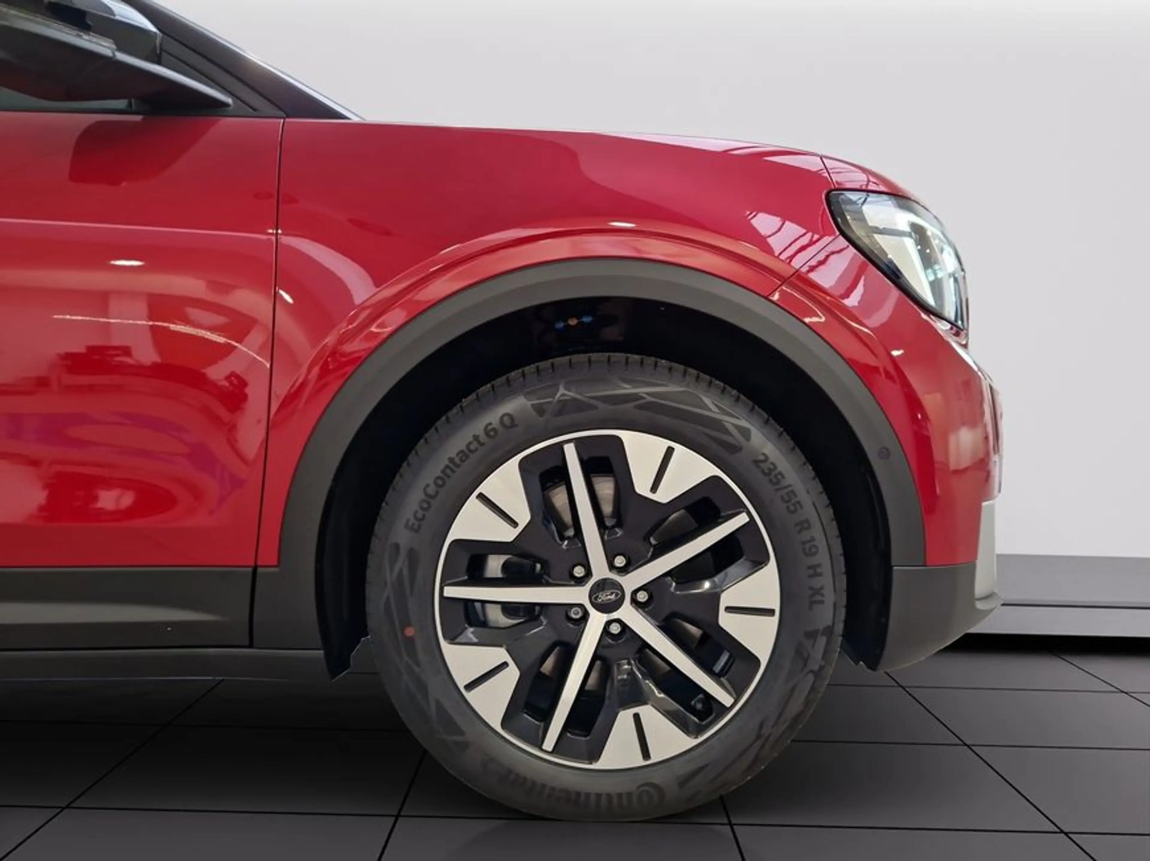 Ford Explorer Elektromotor mit Extended Range RWD 77kWh — photo 22