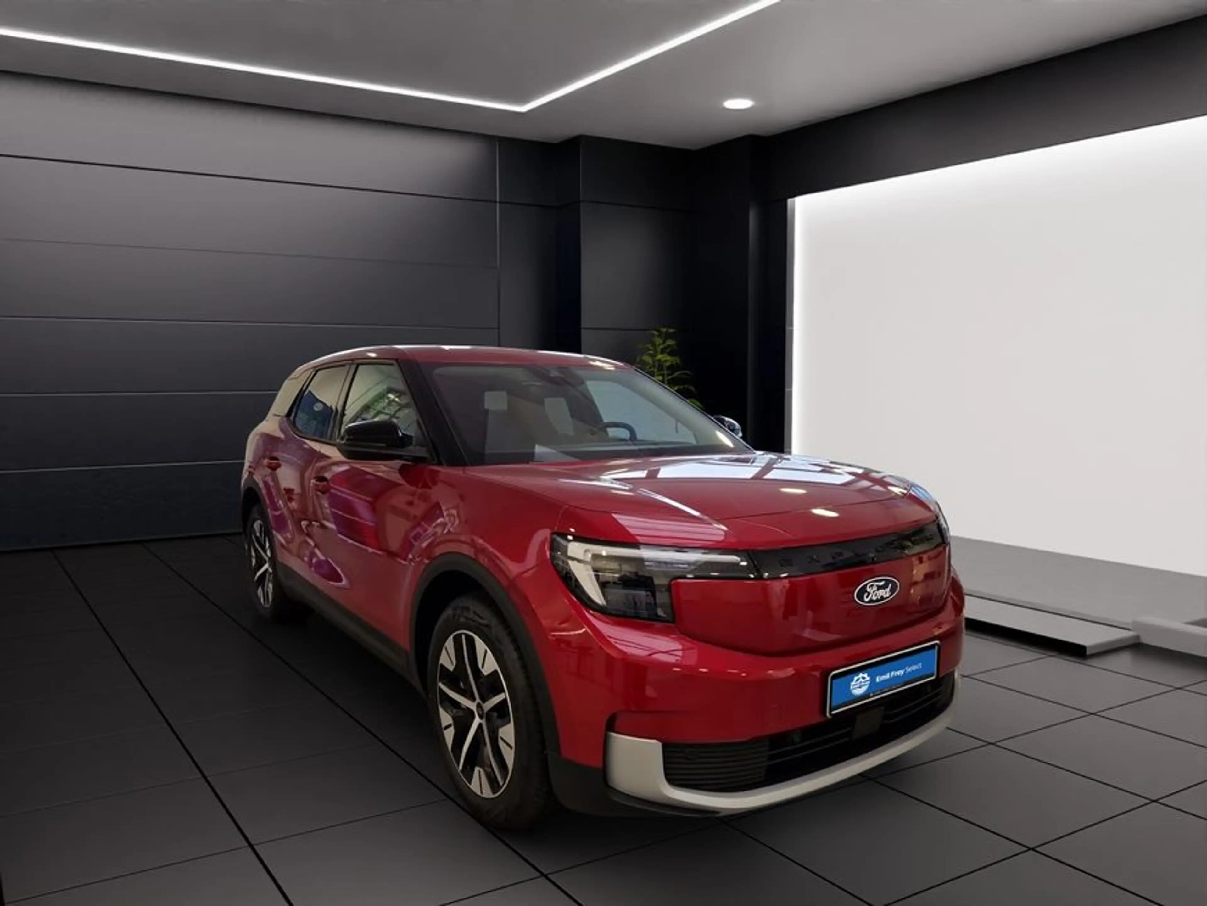 Ford Explorer Elektromotor mit Extended Range RWD 77kWh — photo 8