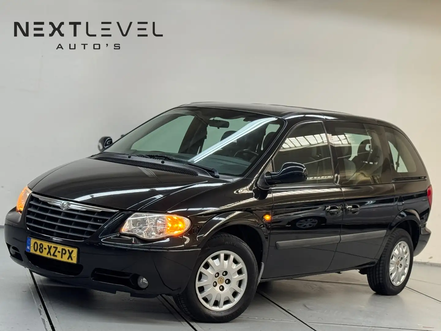 Chrysler Grand Voyager 2.8 CRD Business Edition AUTOMAAT 7 Personen Czarny - 1