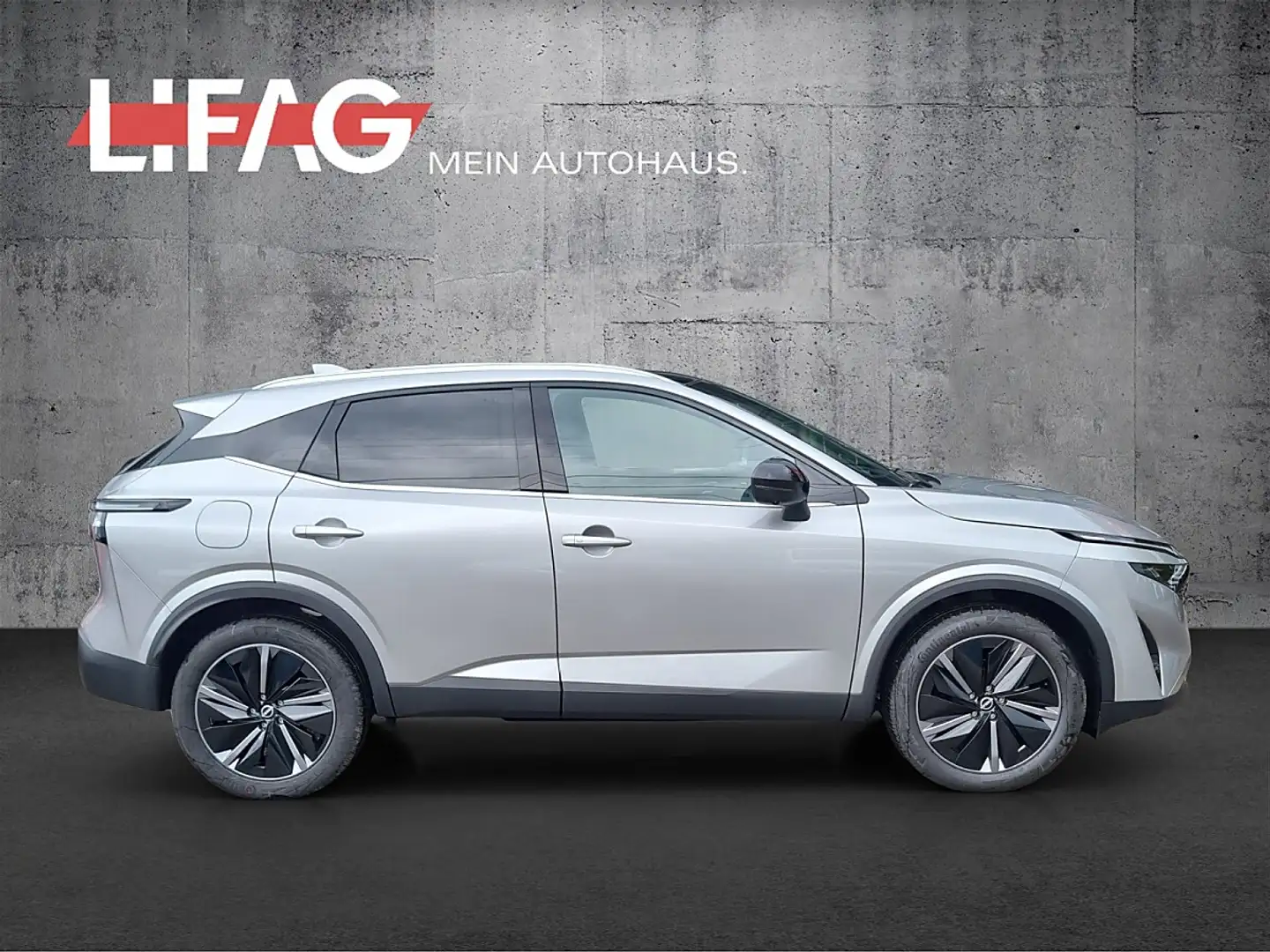 Nissan Qashqai 1,3 DIG-T MHEV Tekna Xtronic *ab € 32.990,-* Silber - 2