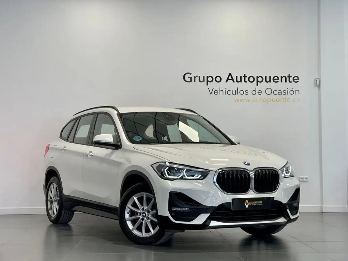 BMW X1 SDRIVE 18D Blanc - 1