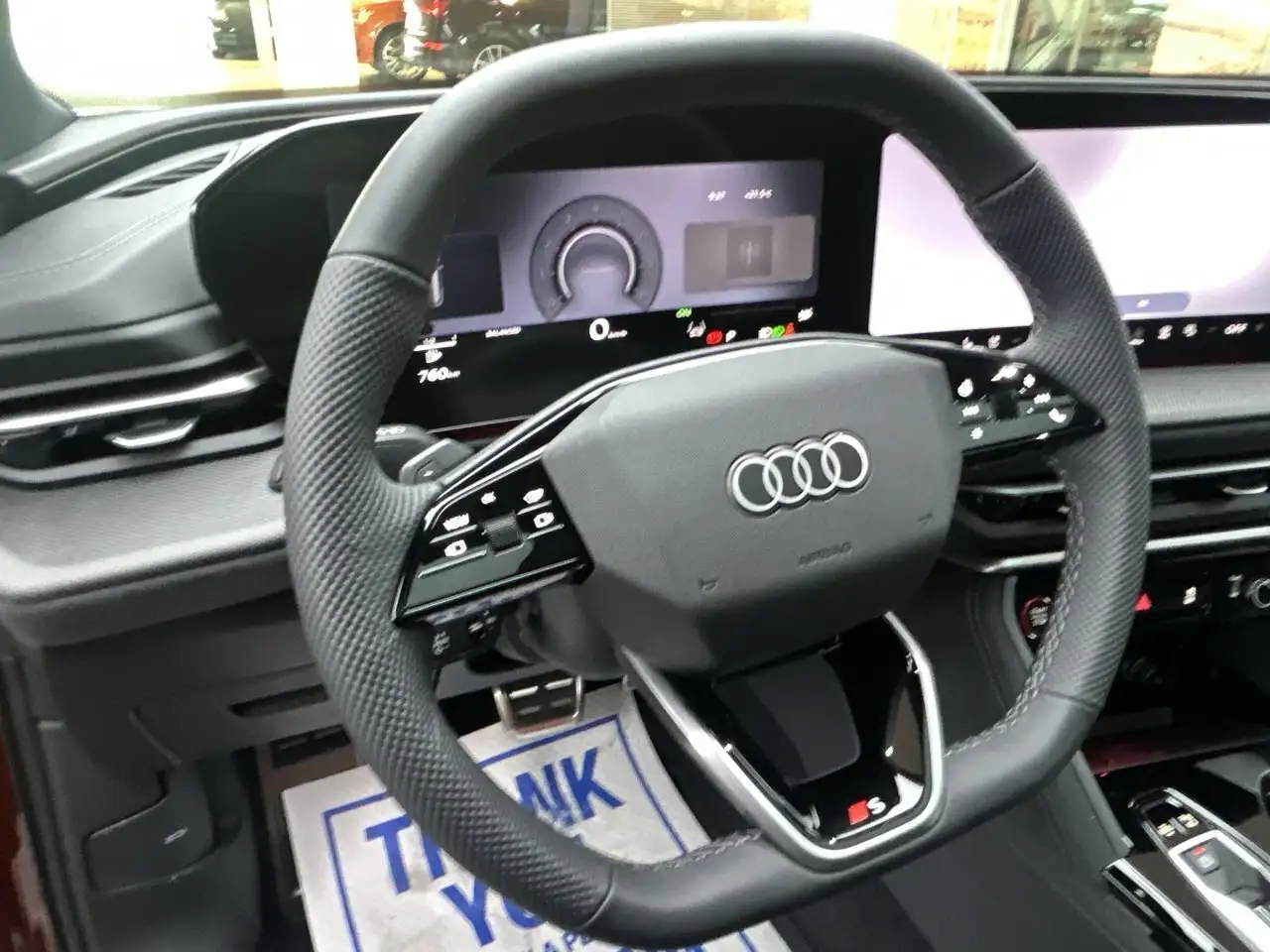 Audi SQ5 снимка Audi SQ5