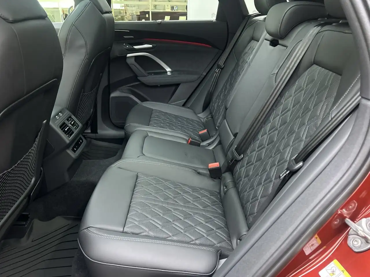 Audi SQ5 снимка Audi SQ5