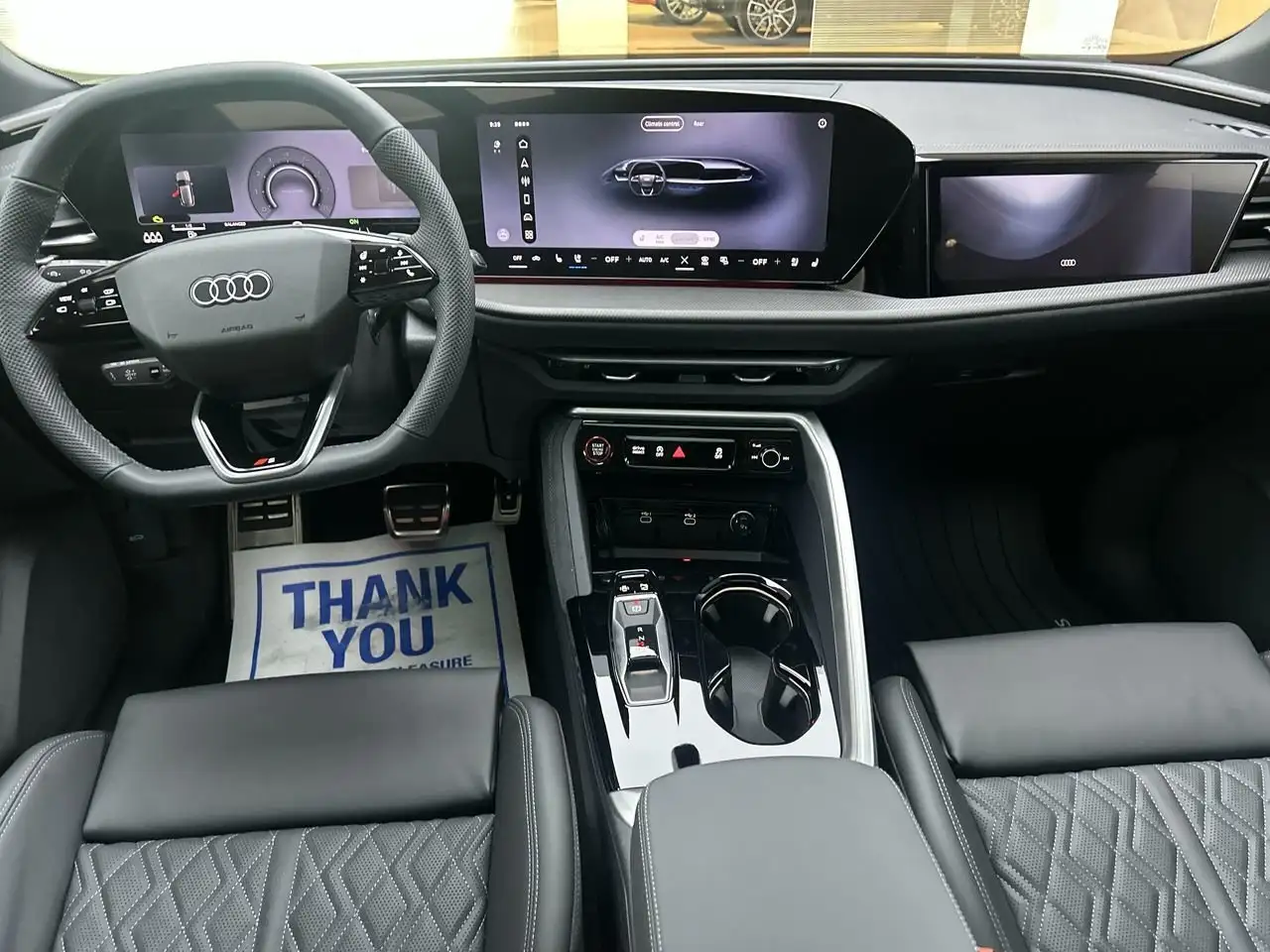 Audi SQ5 снимка Audi SQ5