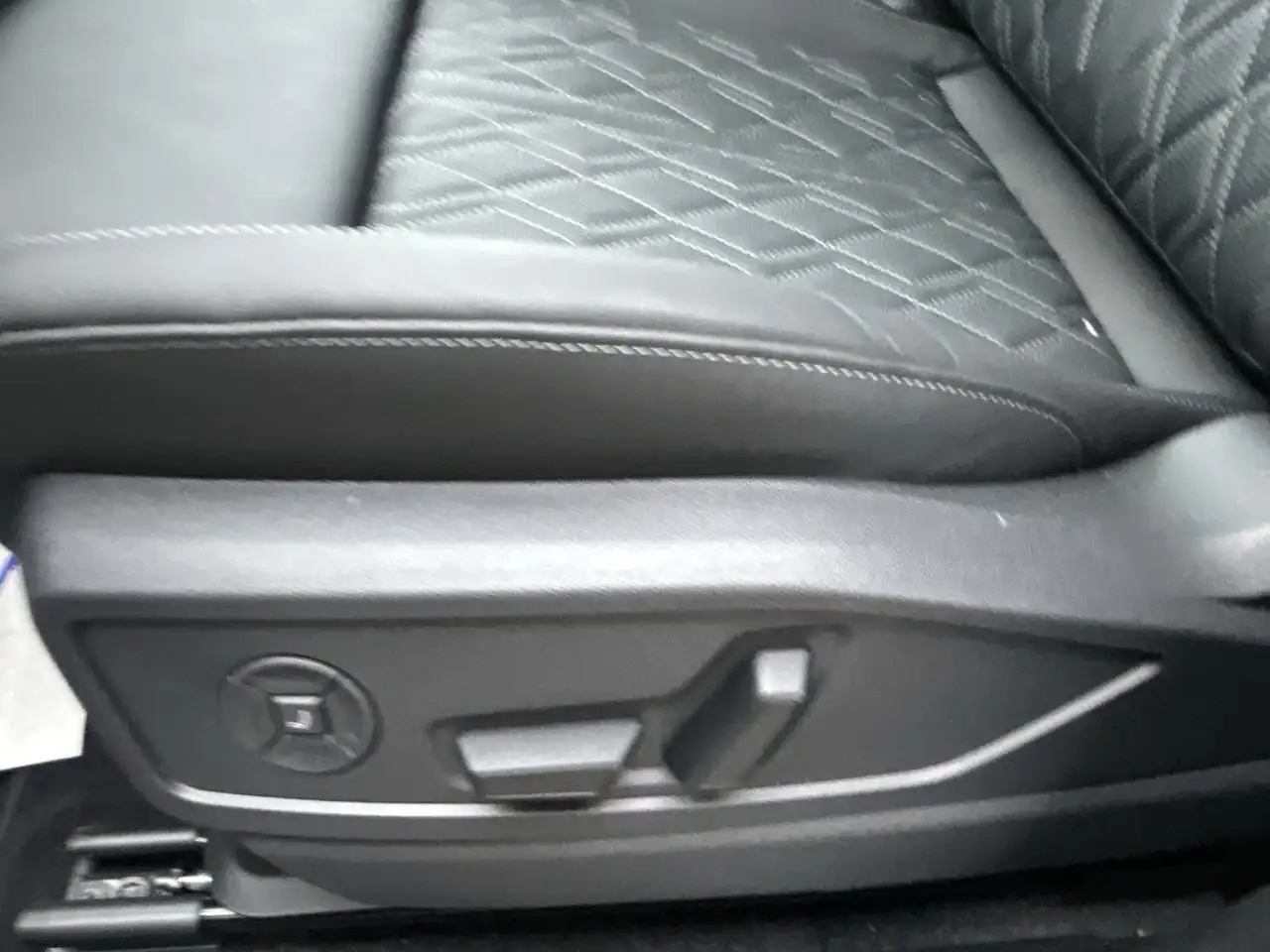 Audi SQ5 снимка Audi SQ5