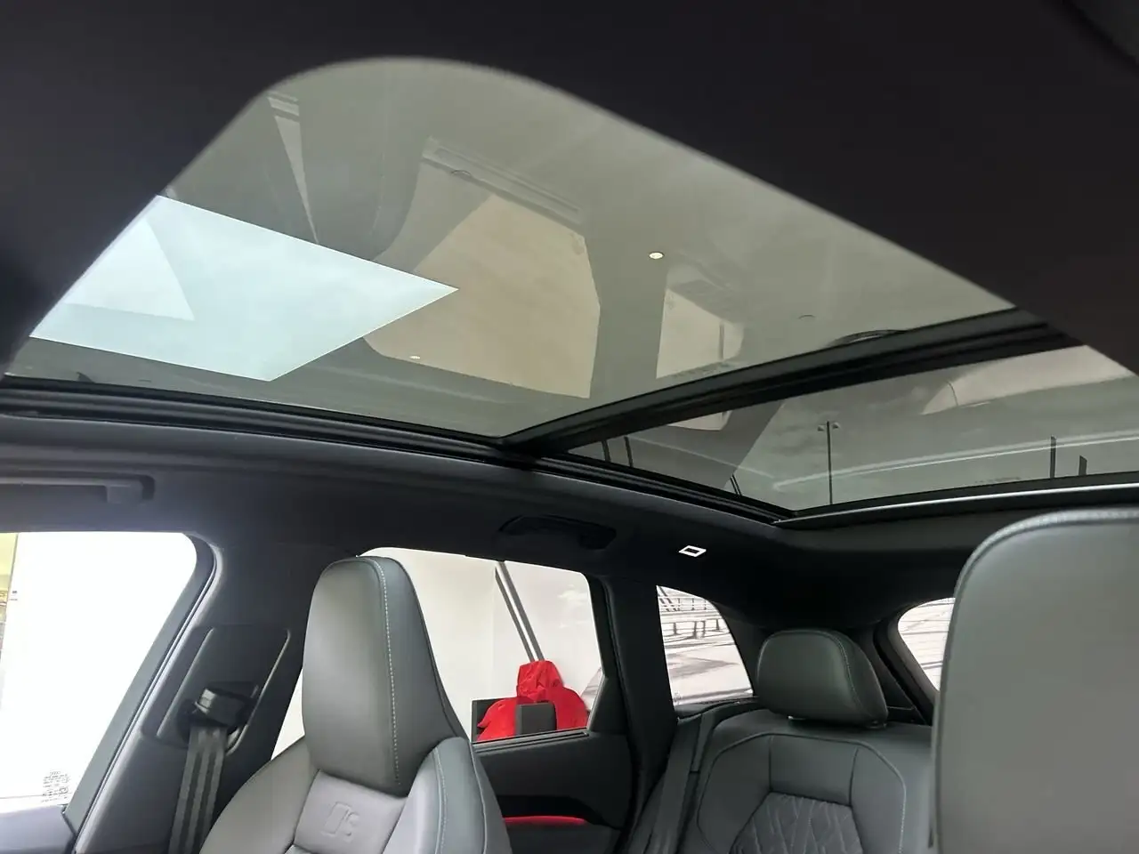 Audi SQ5 снимка Audi SQ5