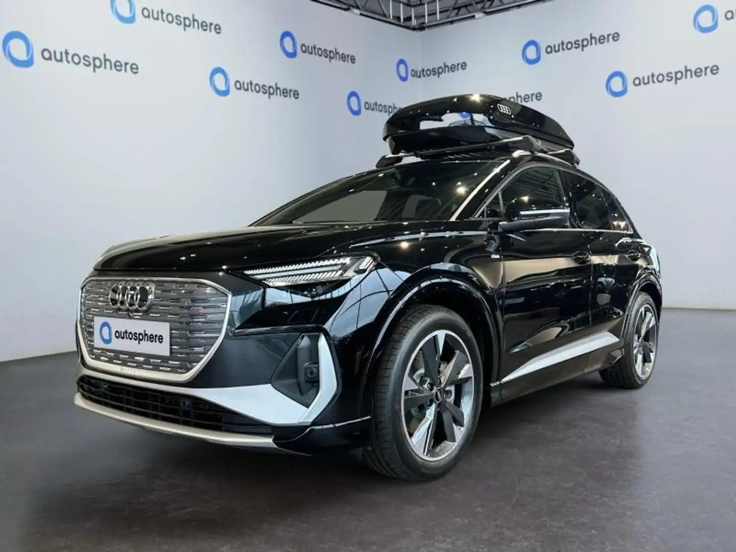 Audi Q4 e-tron Corporate S Zwart - 1