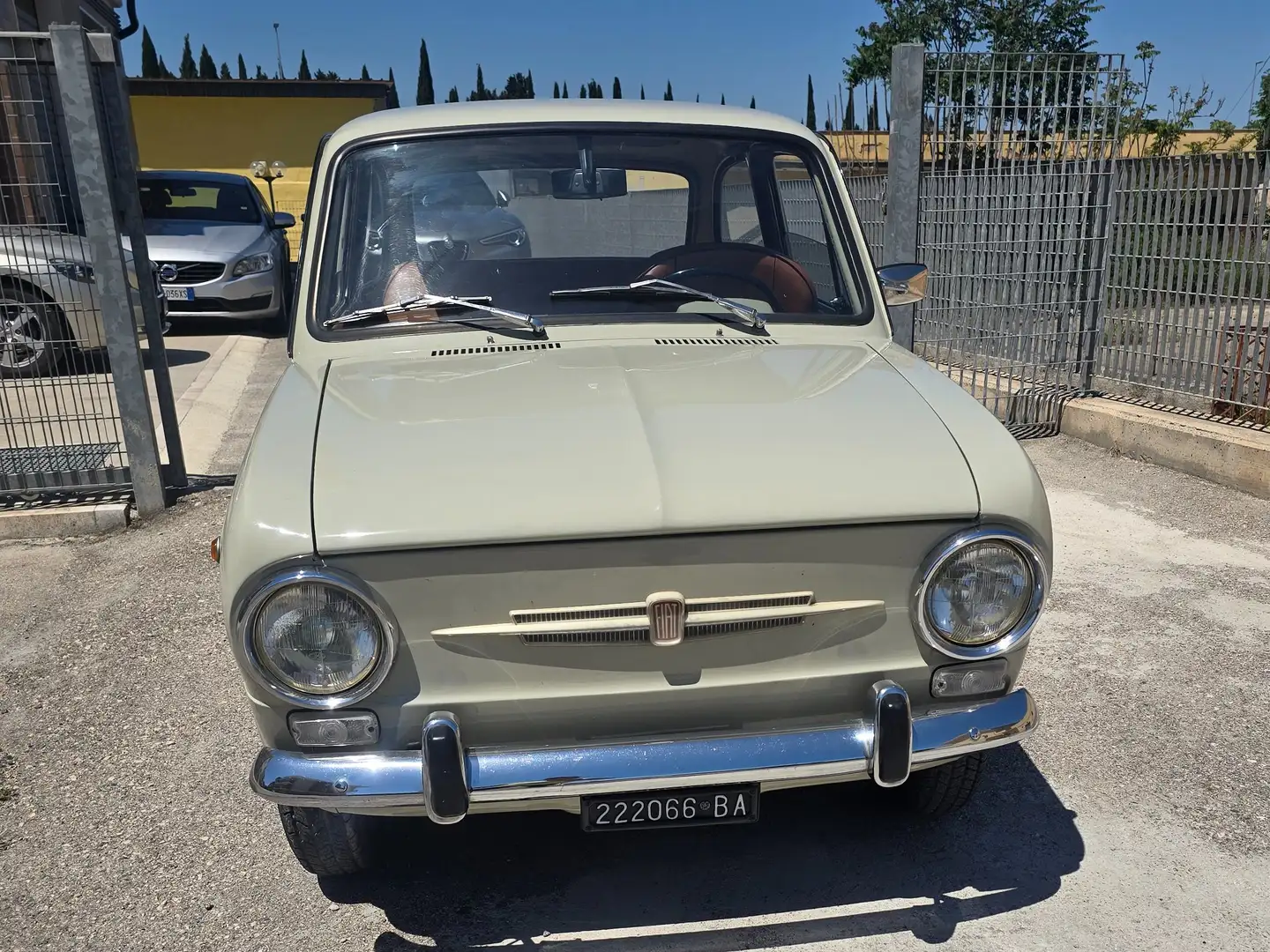 Fiat 850 Béžová - 1