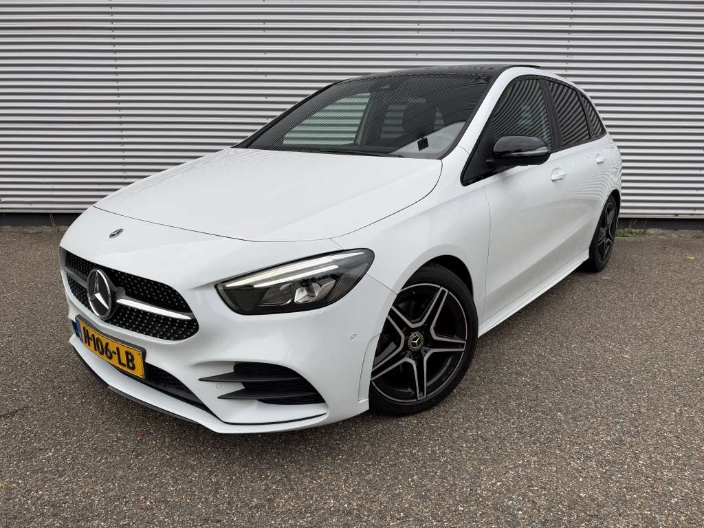Mercedes-Benz B 180