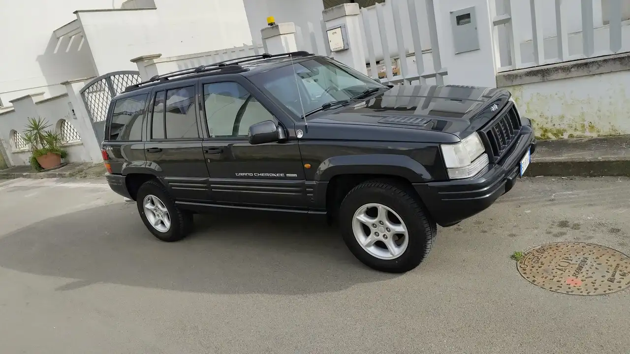 Jeep Grand Cherokee 5.9 Limited LX auto, foto 3