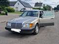 Mercedes-Benz 230 E - thumbnail 8