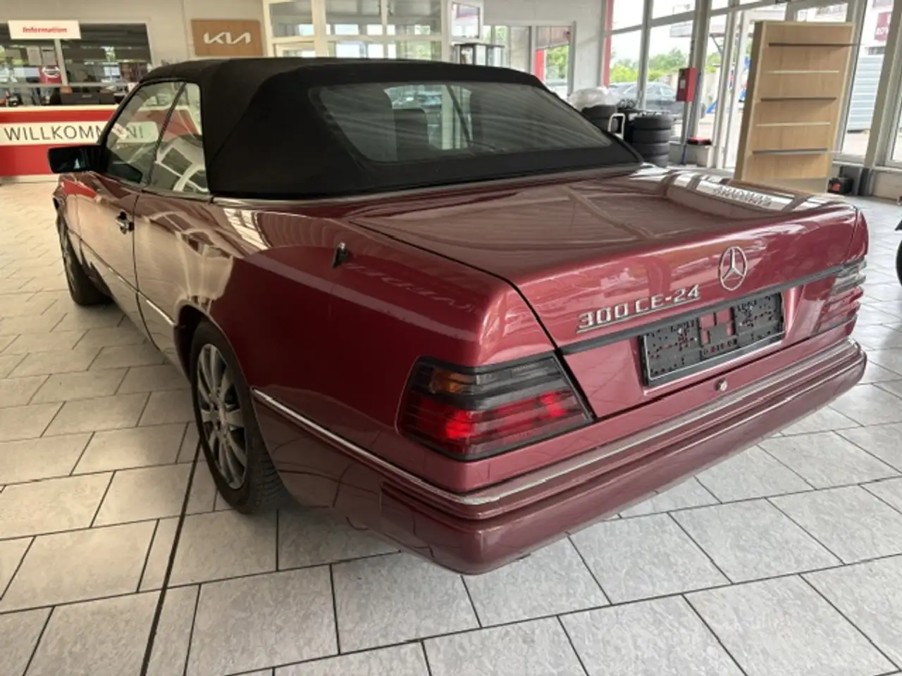 Mercedes-Benz 300 Cabriolet W124, foto 8