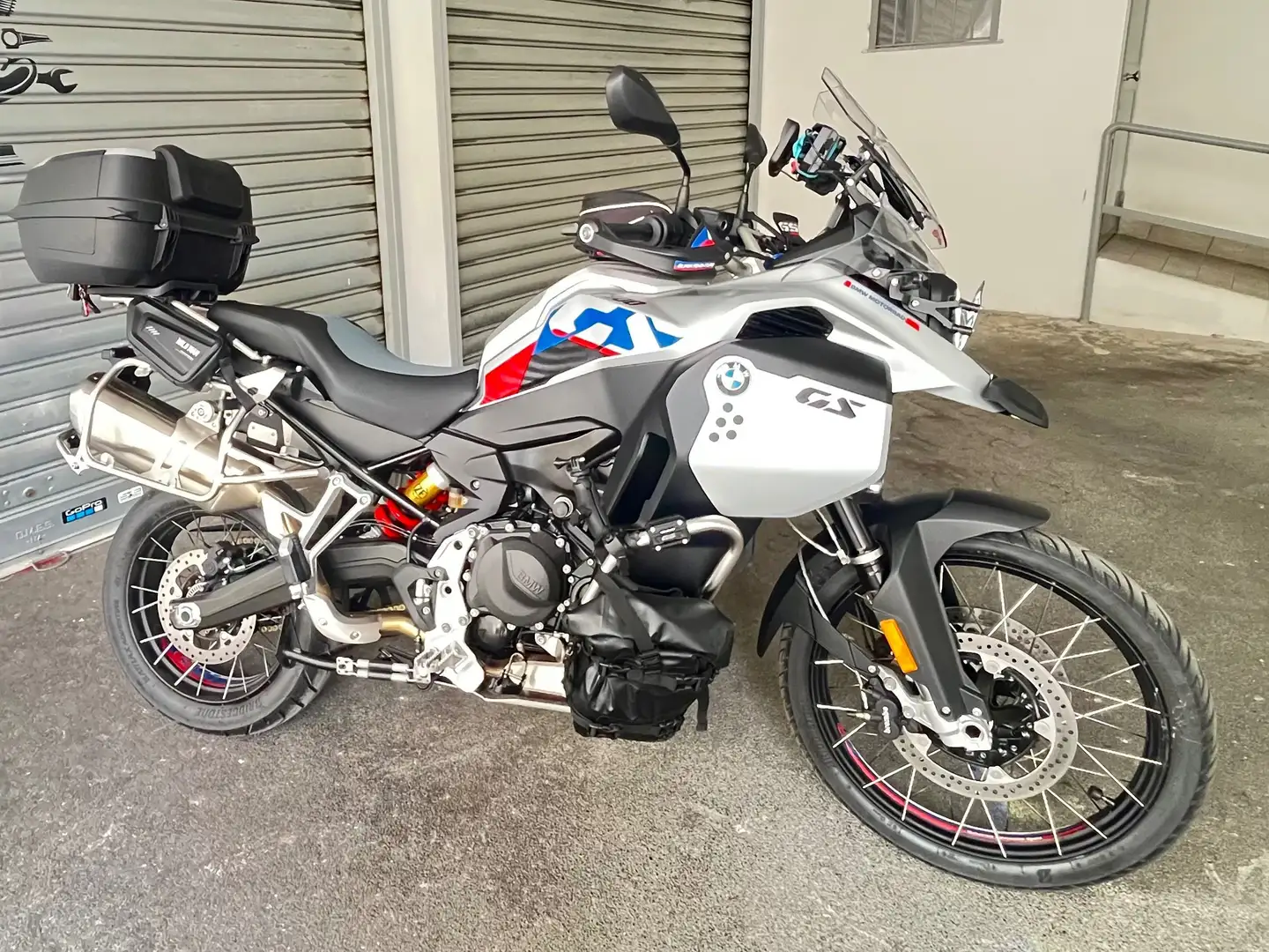 BMW F 900 GS Adventure Adventure Schwarz - 2