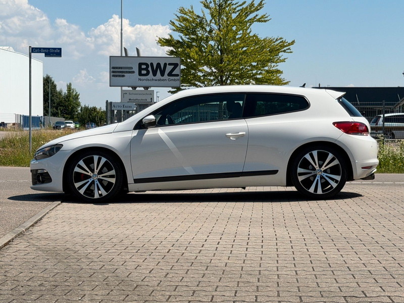 Volkswagen Scirocco 2.0 TSI DCC*DYNAUDIO*A/C*TEMP — photo 4