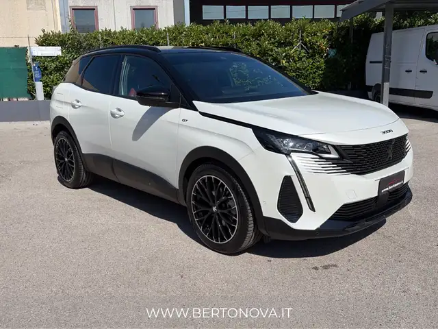Peugeot 3008 view 7