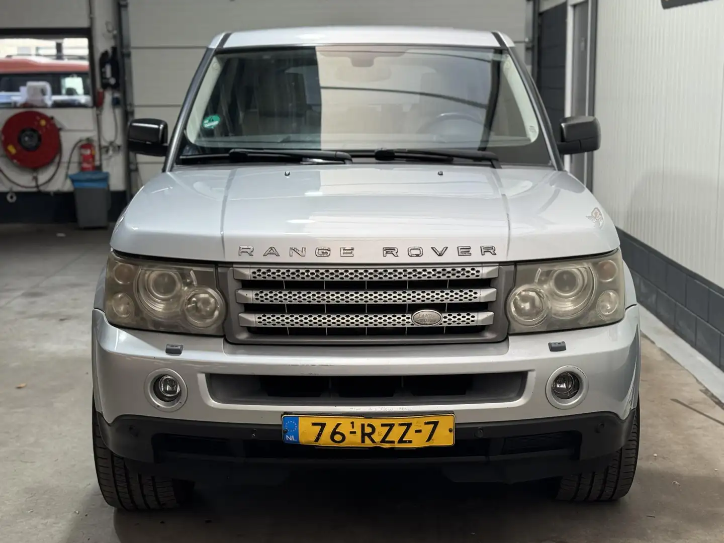 Land Rover Range Rover Sport 4.2 V8 Supercharged Grau - 2