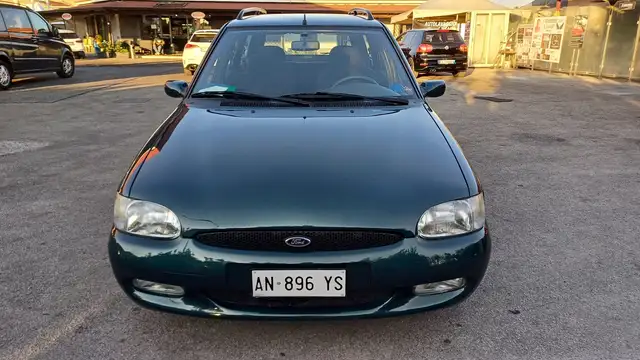Ford Escort SW 1.8 td Ghia c/airbag