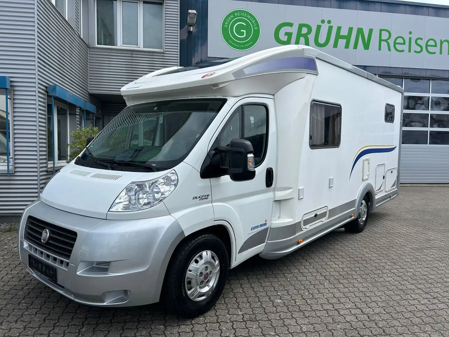 Euramobil Terrestra EB /Org.16000Km/Längsbett/Solar/1.Hand Wit - 2
