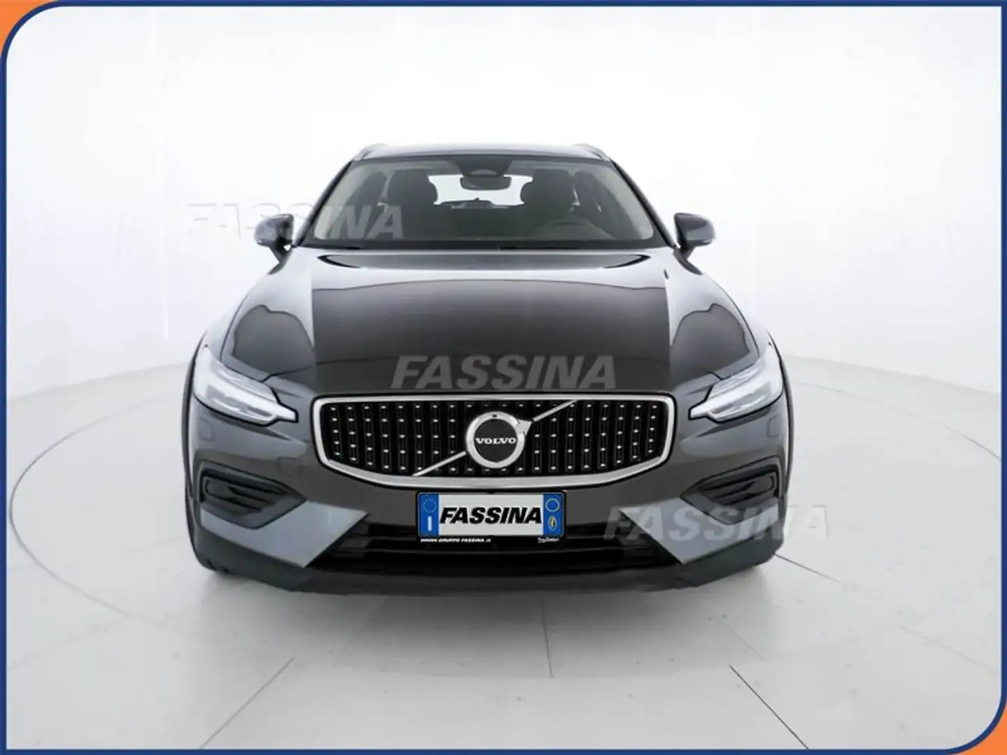 Volvo V60 Cross Country B4 (d) AWD automatico Core Brown - 2