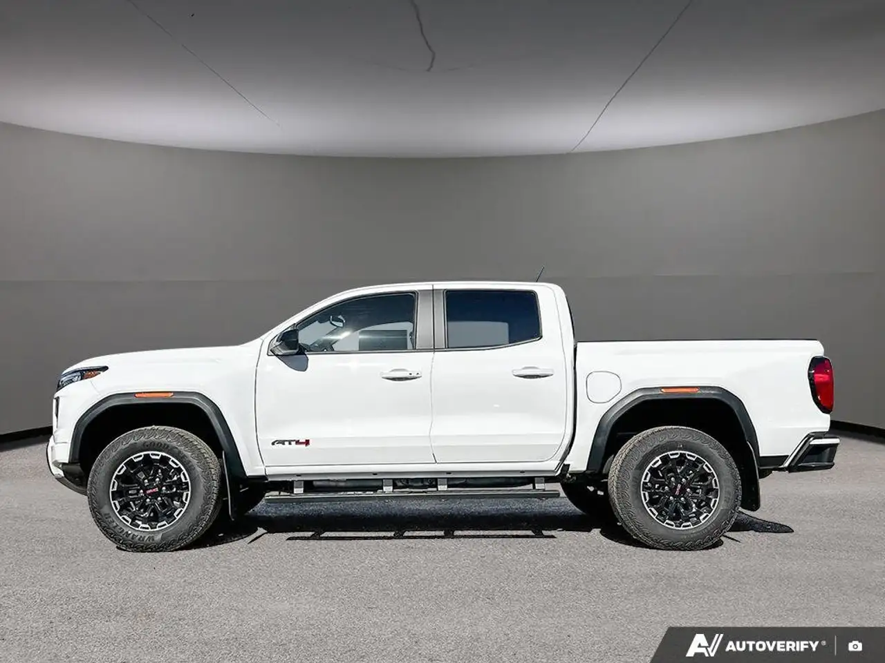 GMC Canyon снимка GMC Canyon