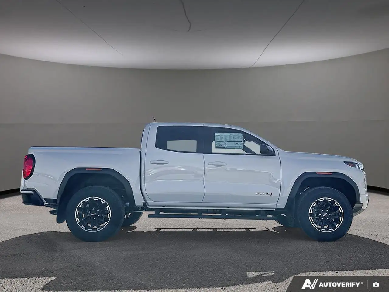 GMC Canyon снимка GMC Canyon