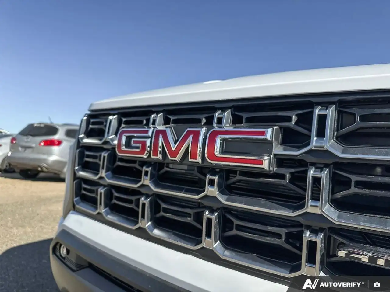 GMC Canyon снимка GMC Canyon