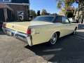 Lincoln Continental Coupe Geel - thumbnail 22