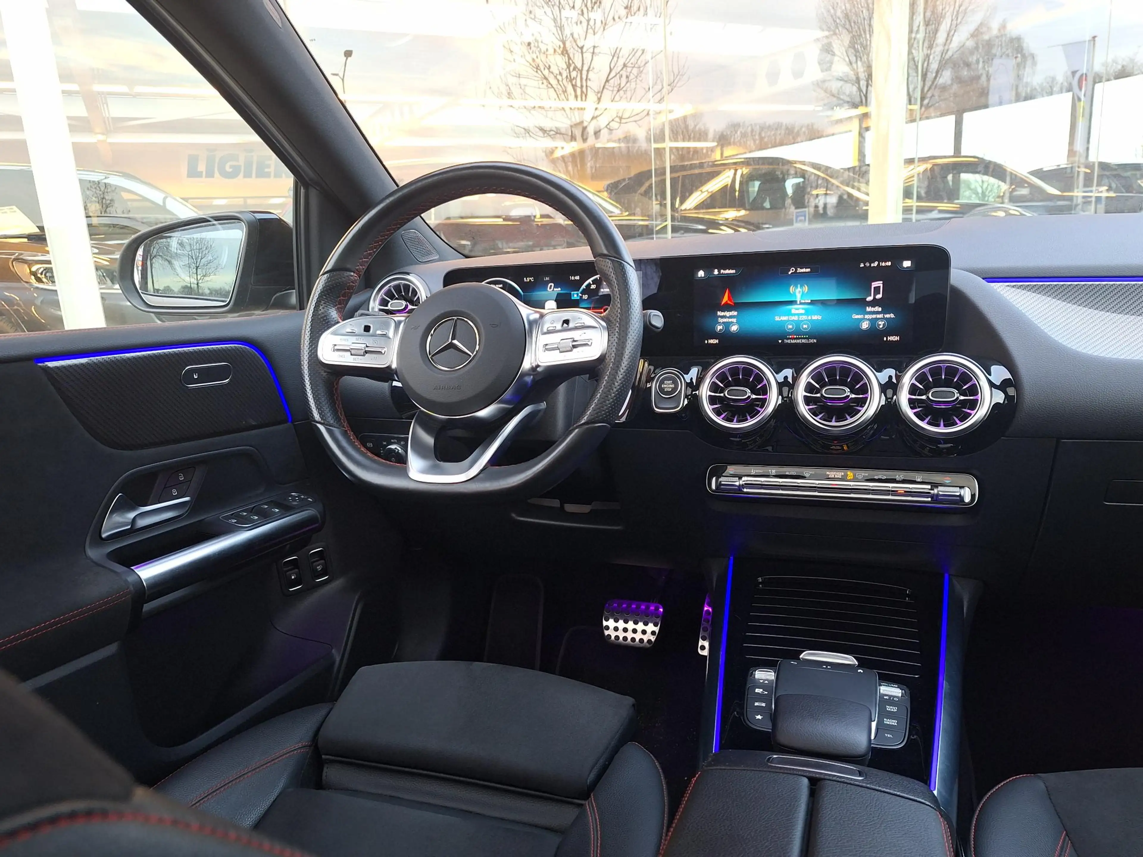 Mercedes-Benz B 250 e Business Solution AMG Limited | Pano | AMG pack — photo 29