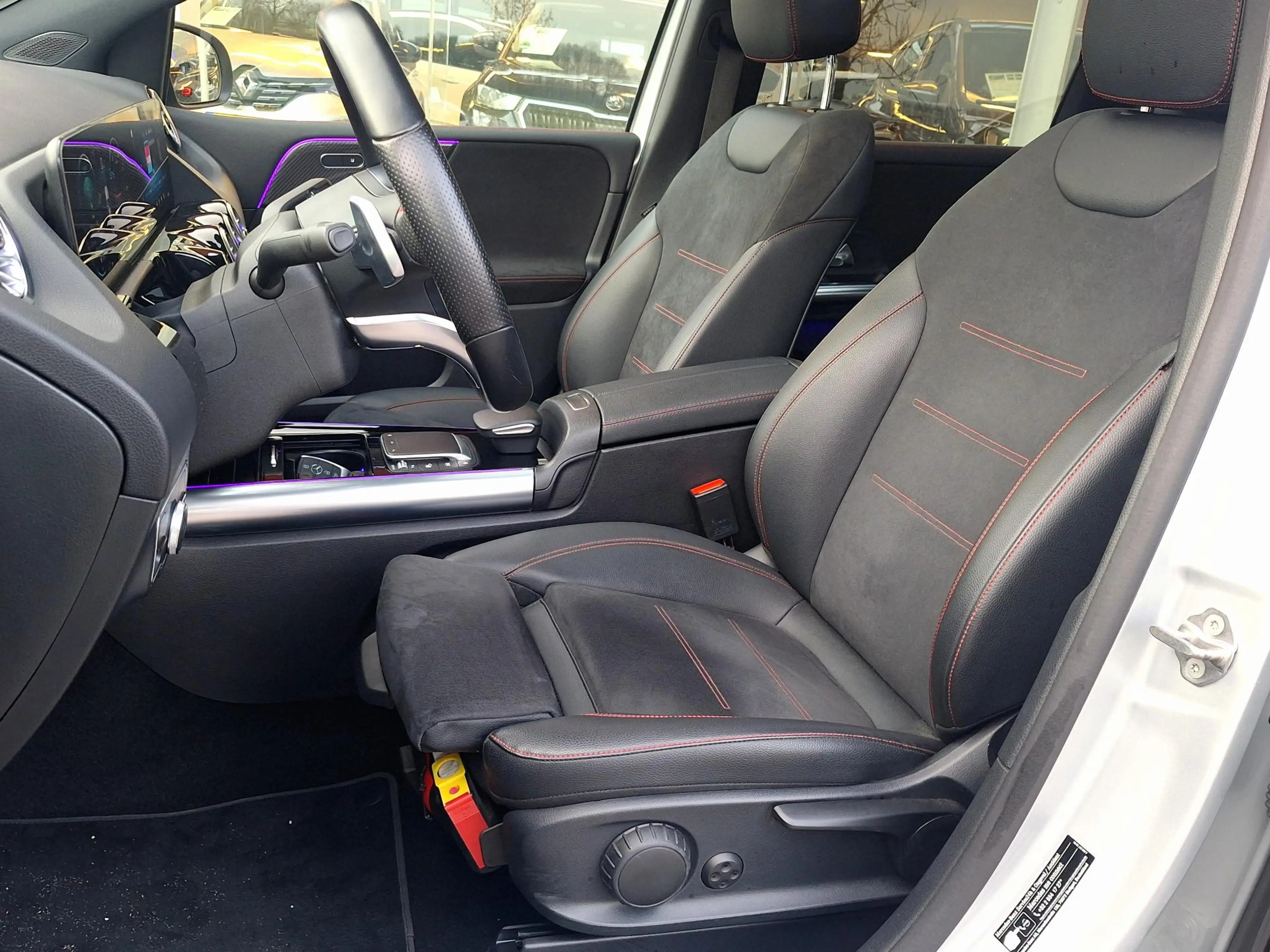 Mercedes-Benz B 250 e Business Solution AMG Limited | Pano | AMG pack — photo 6