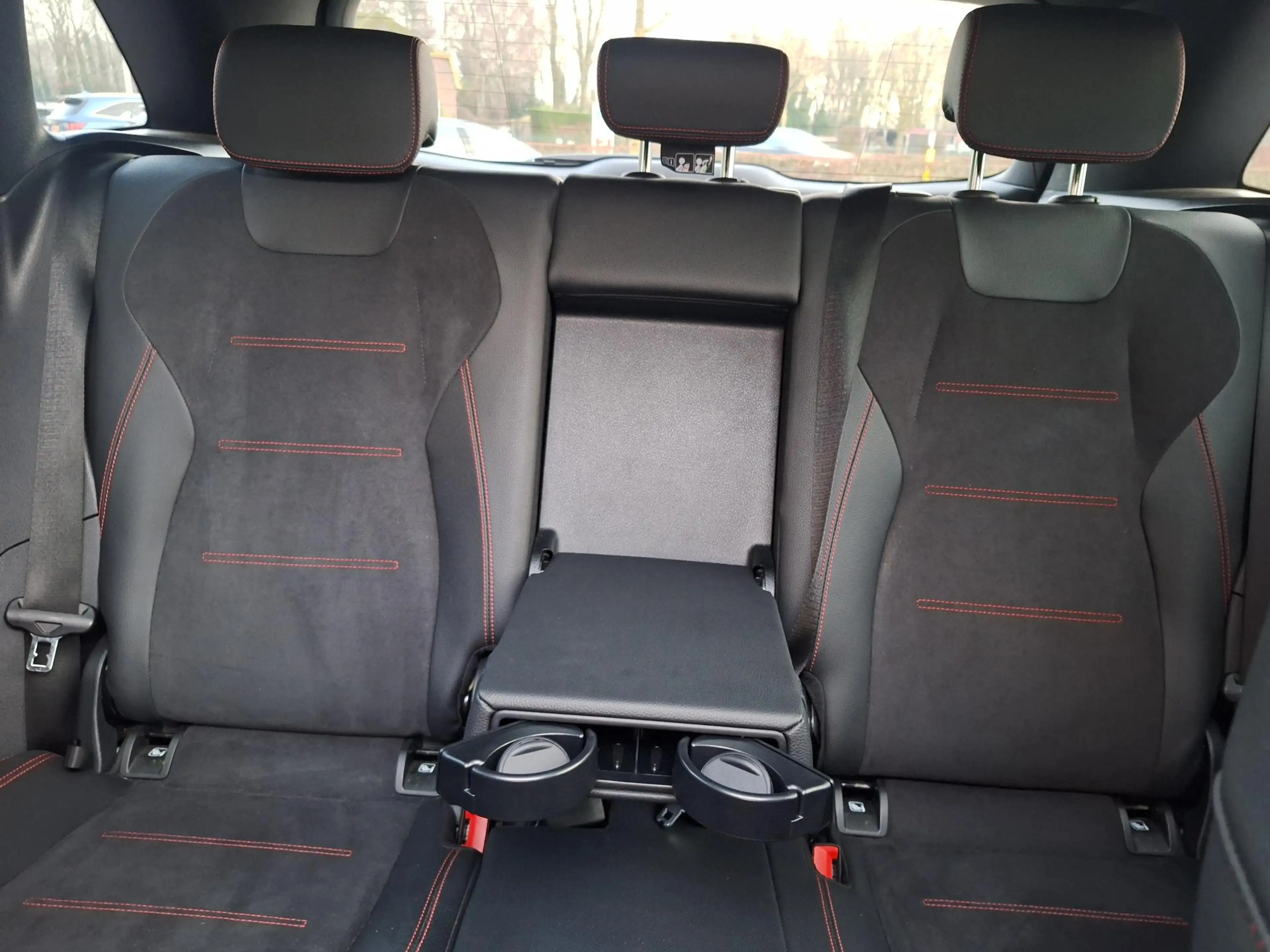 Mercedes-Benz B 250 e Business Solution AMG Limited | Pano | AMG pack — photo 36